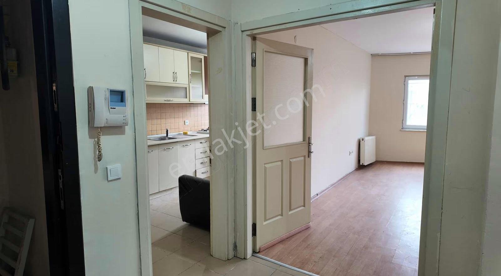 Kiralık Kent Konut 2 De 2+1 70m² Zemin Kat Daire - Görsel 2
