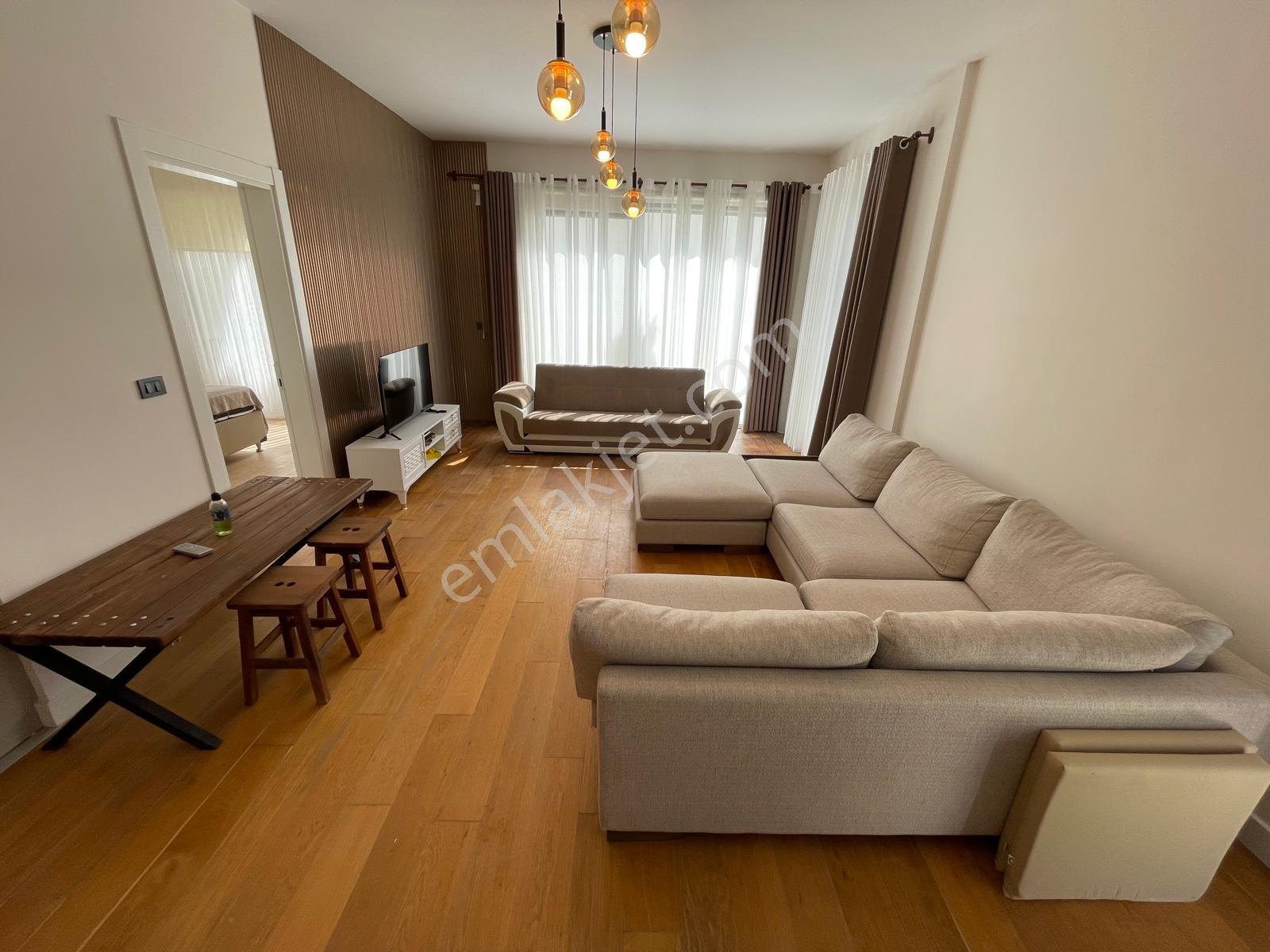 Turyap Çeşme Ayasaranda Terrace Park'ta Kiralık Eşyalı 2+1 Daire - Görsel 9