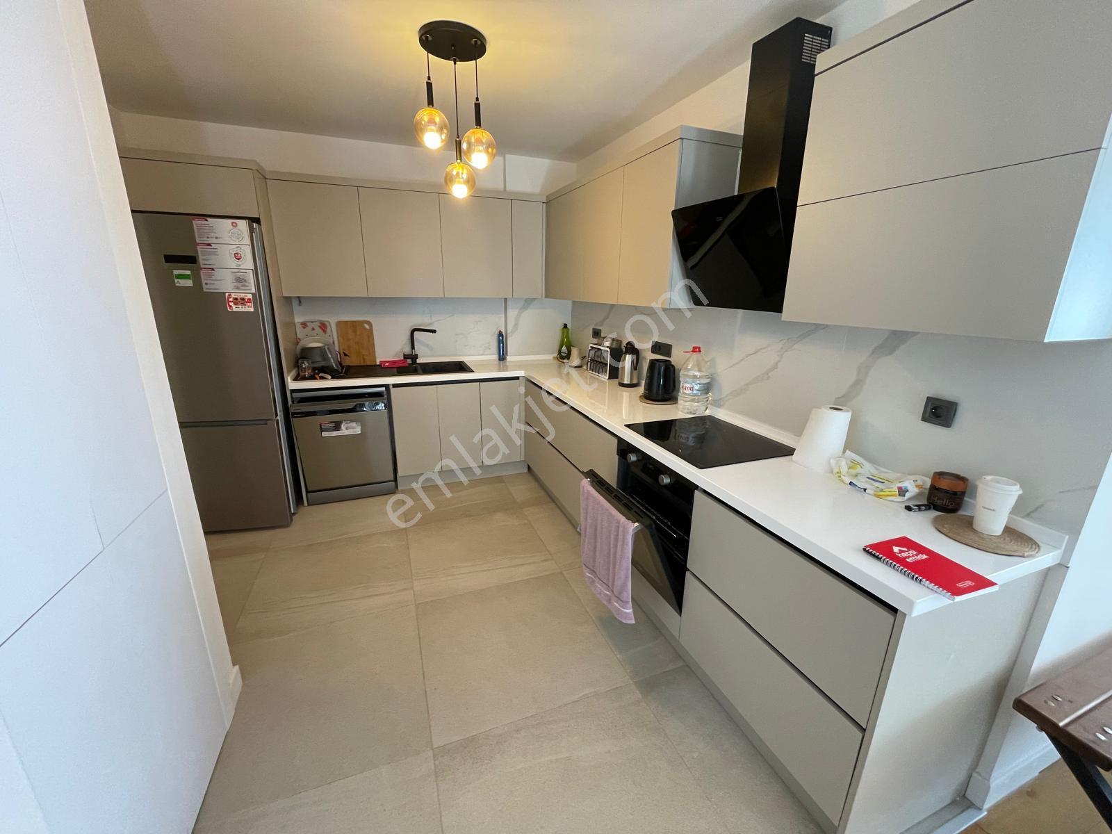 Turyap Çeşme Ayasaranda Terrace Park'ta Kiralık Eşyalı 2+1 Daire - Görsel 17