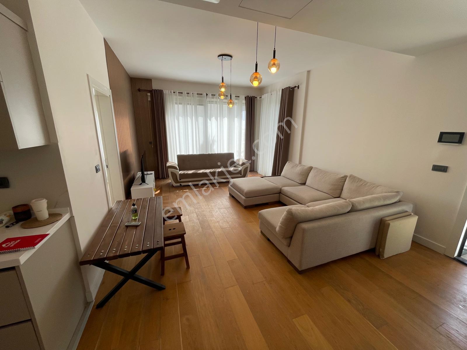 Turyap Çeşme Ayasaranda Terrace Park'ta Kiralık Eşyalı 2+1 Daire - Görsel 13
