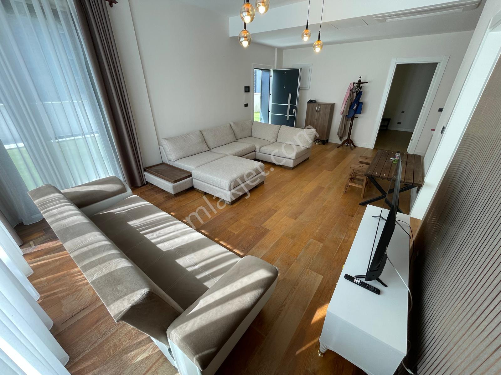 Turyap Çeşme Ayasaranda Terrace Park'ta Kiralık Eşyalı 2+1 Daire - Görsel 10