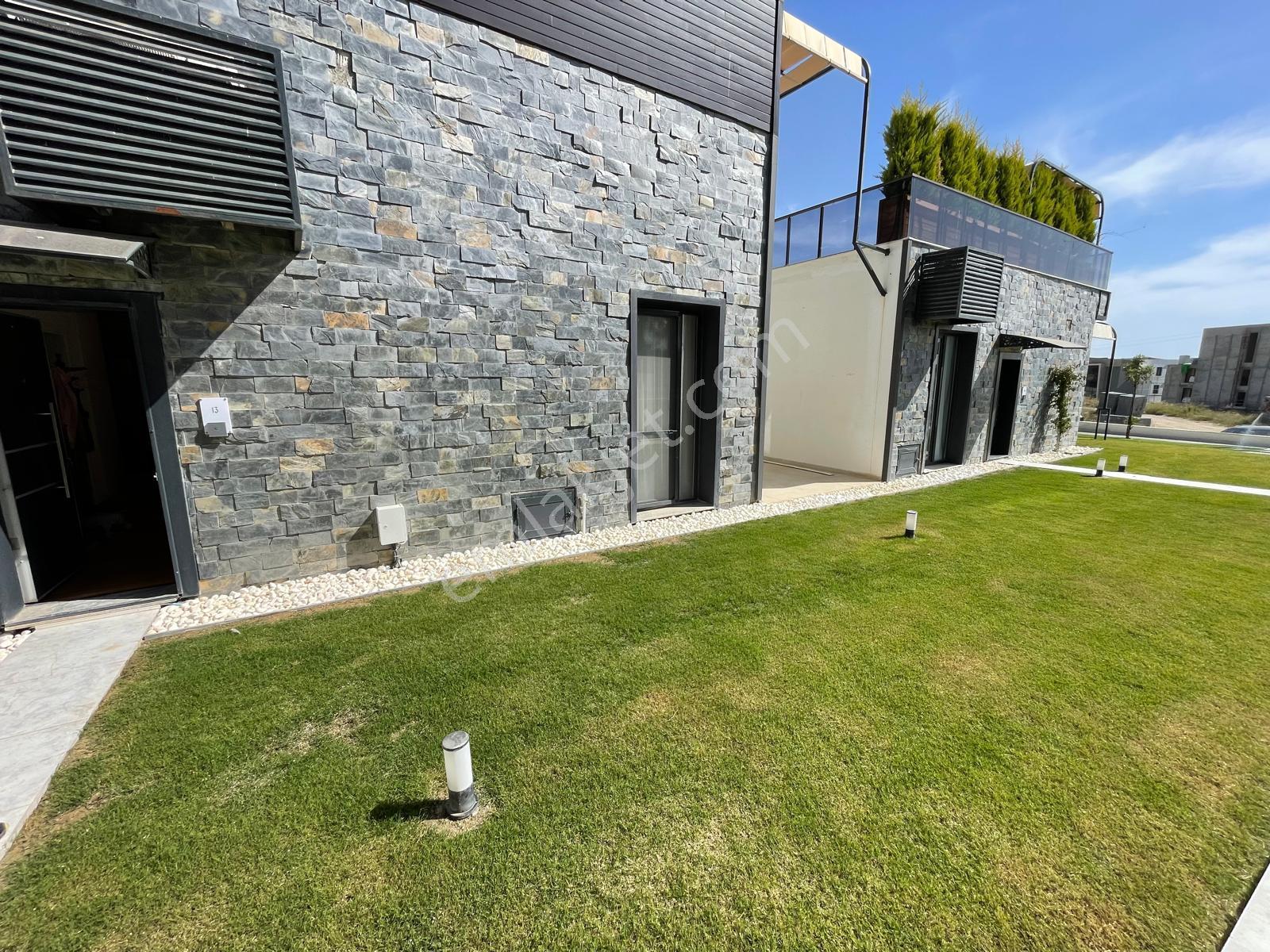 Turyap Çeşme Ayasaranda Terrace Park'ta Kiralık Eşyalı 2+1 Daire - Görsel 6