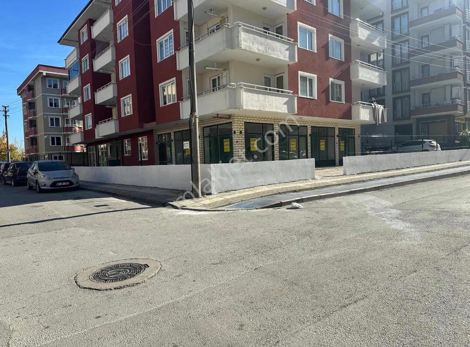 Erkan Doğan Emlak Tan Görükle De Kiralık 300 M2 Dükkan