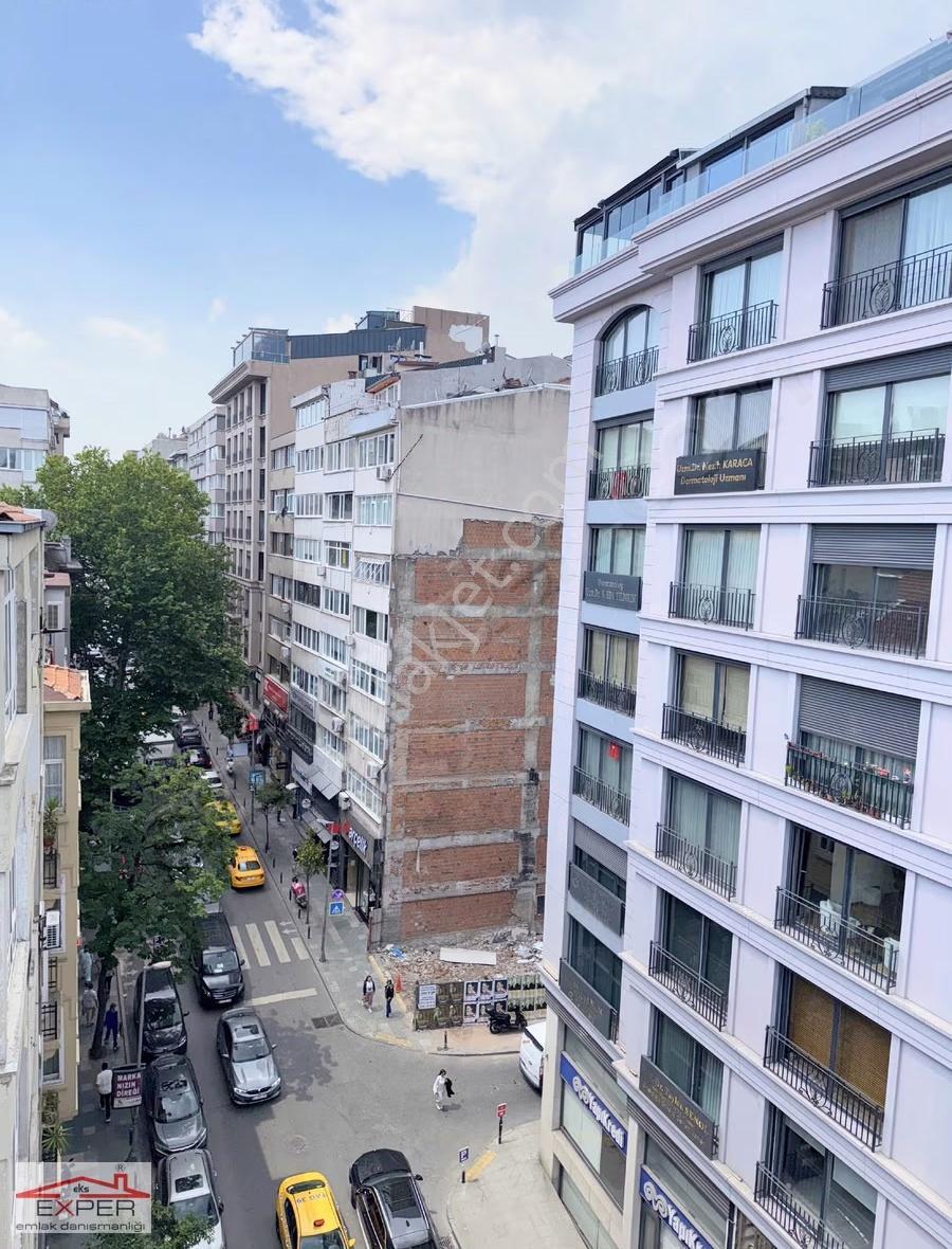 Valikonağı Caddesi'nde; 100m2 Bakımlı, Aydınlık 3+1 Köşe Daire: - Görsel 14