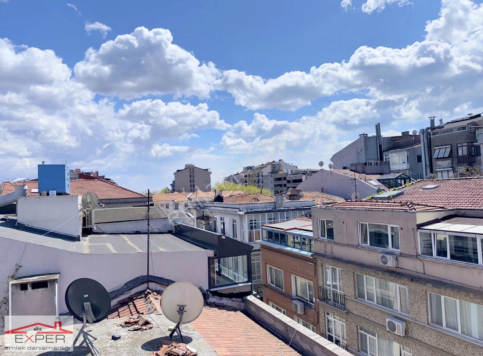Valikonağı Caddesi'nde; 100m2 Bakımlı, Aydınlık 3+1 Köşe Daire: - Görsel 2