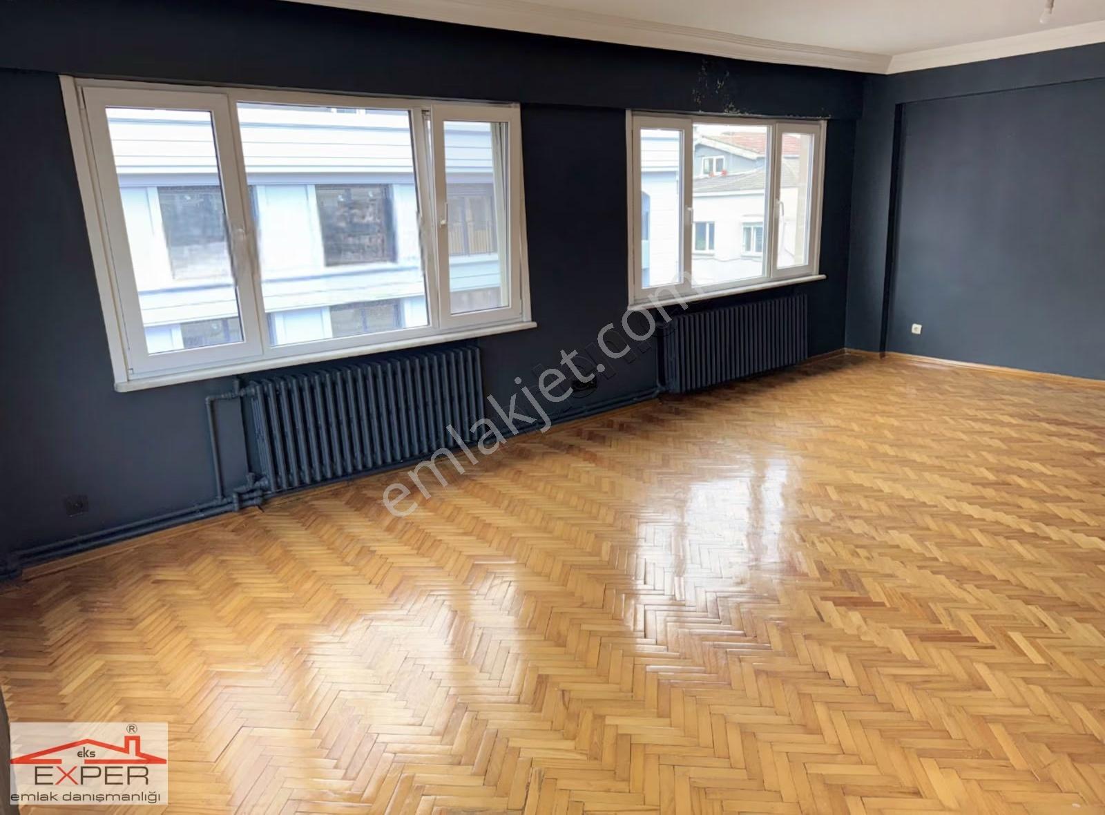 Valikonağı Caddesi'nde; 100m2 Bakımlı, Aydınlık 3+1 Köşe Daire: - Görsel 6