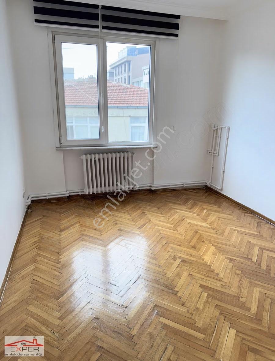 Valikonağı Caddesi'nde; 100m2 Bakımlı, Aydınlık 3+1 Köşe Daire: - Görsel 20