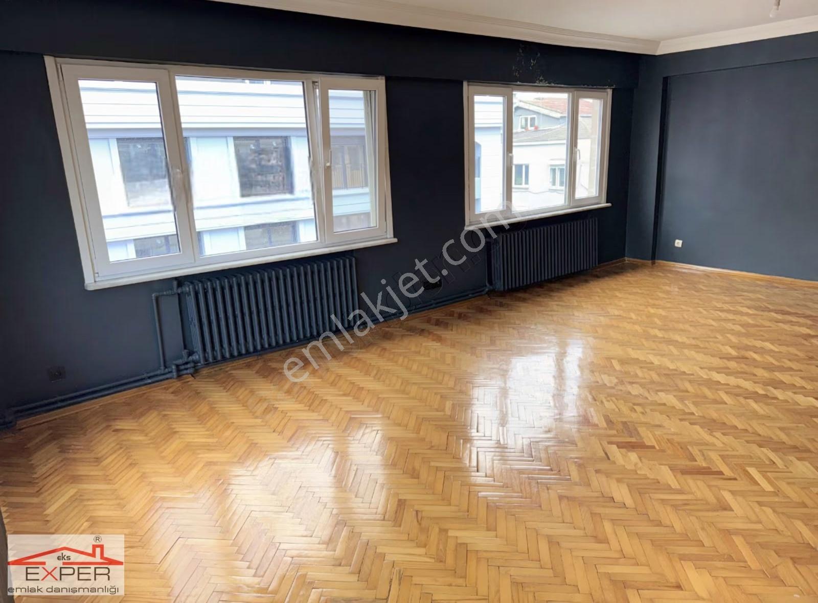 Valikonağı Caddesi'nde; 100m2 Bakımlı, Aydınlık 3+1 Köşe Daire: - Görsel 6