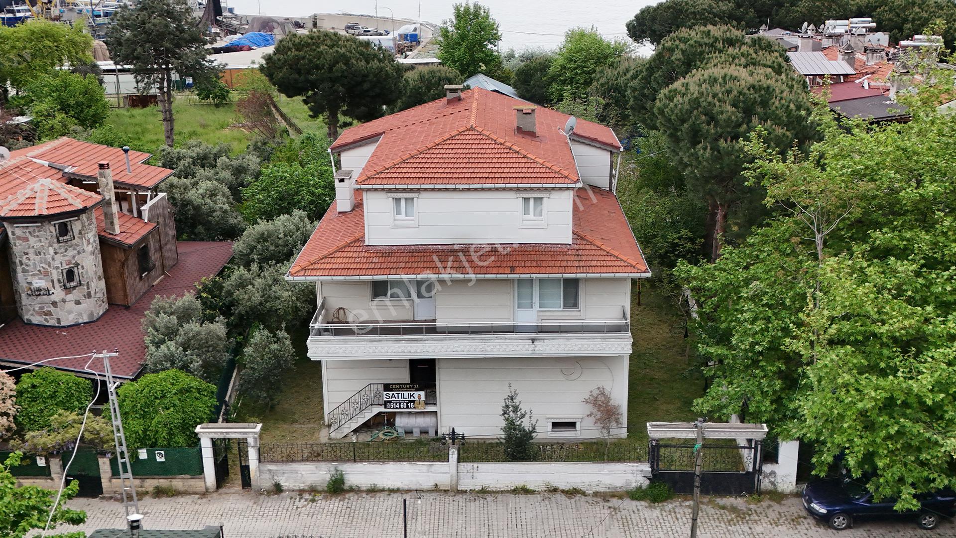 C21 Cius; Sahile 70 Metre Deniz Manzaralı 5+2 Müstakil Villa