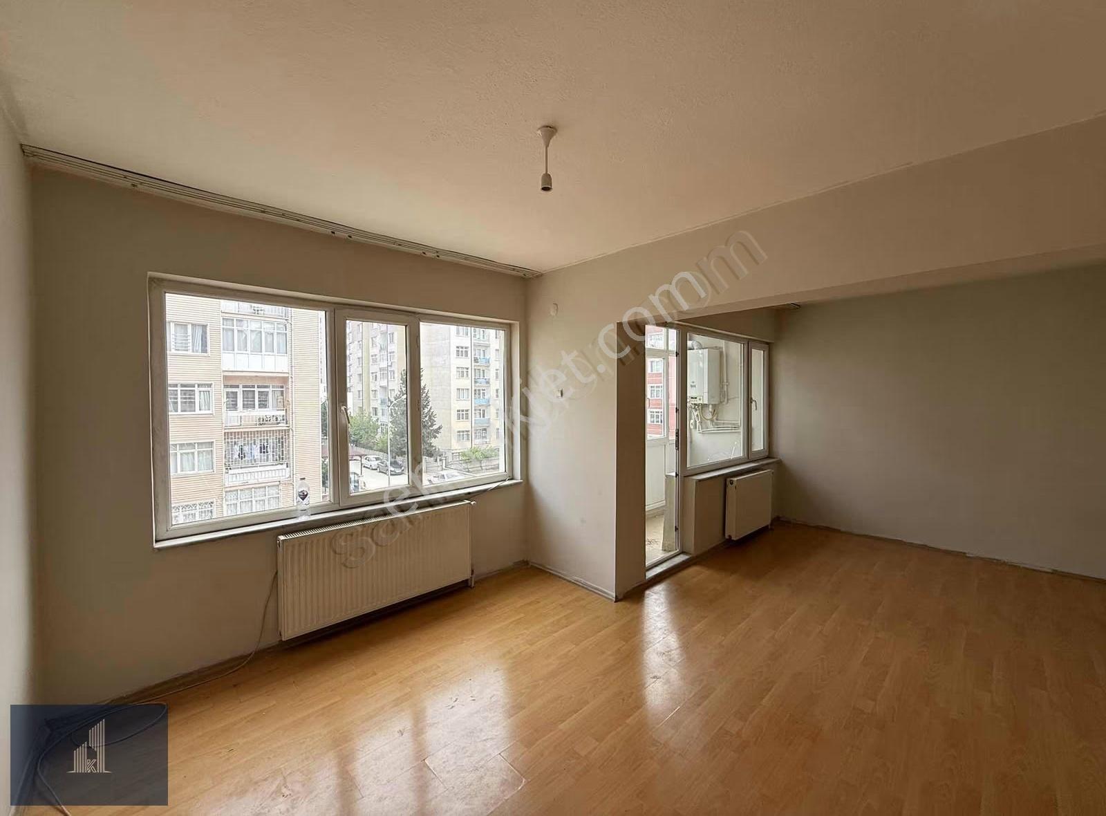 Kadir Dikici'den Işıklar Mahallesinde 3+1 Dublkes Kiralık Daire