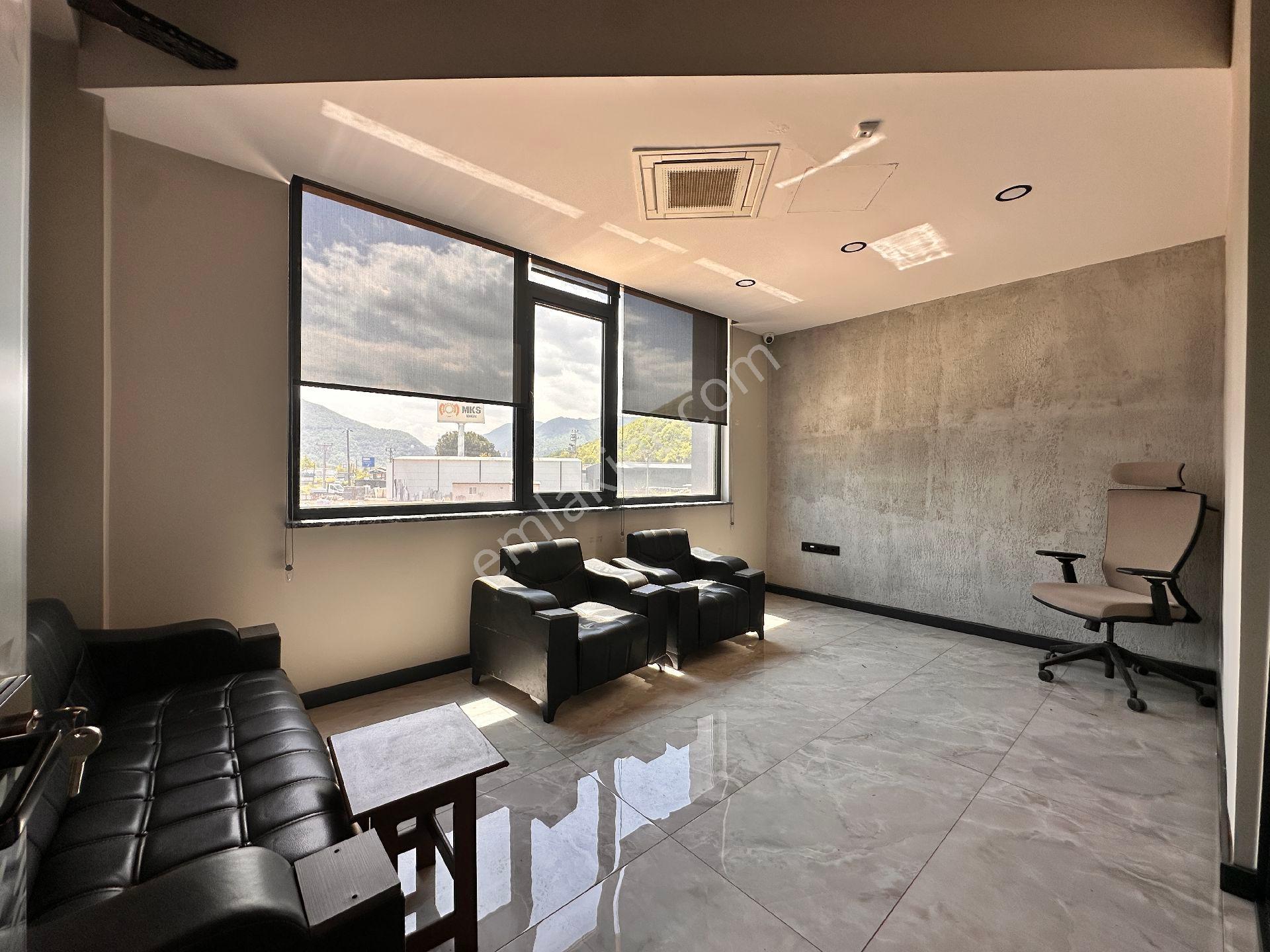 Remax Mavi Senem Koç Sakarya Arifiye'de Kiralık 3460m2 Fabrika - Görsel 17