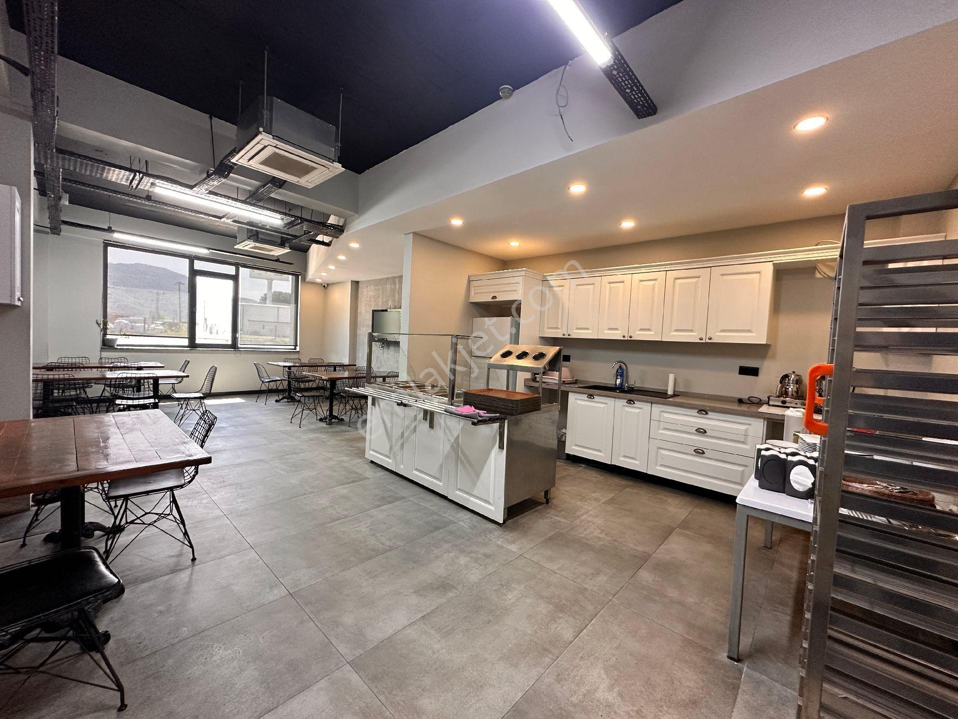 Remax Mavi Senem Koç Sakarya Arifiye'de Kiralık 3460m2 Fabrika - Görsel 9