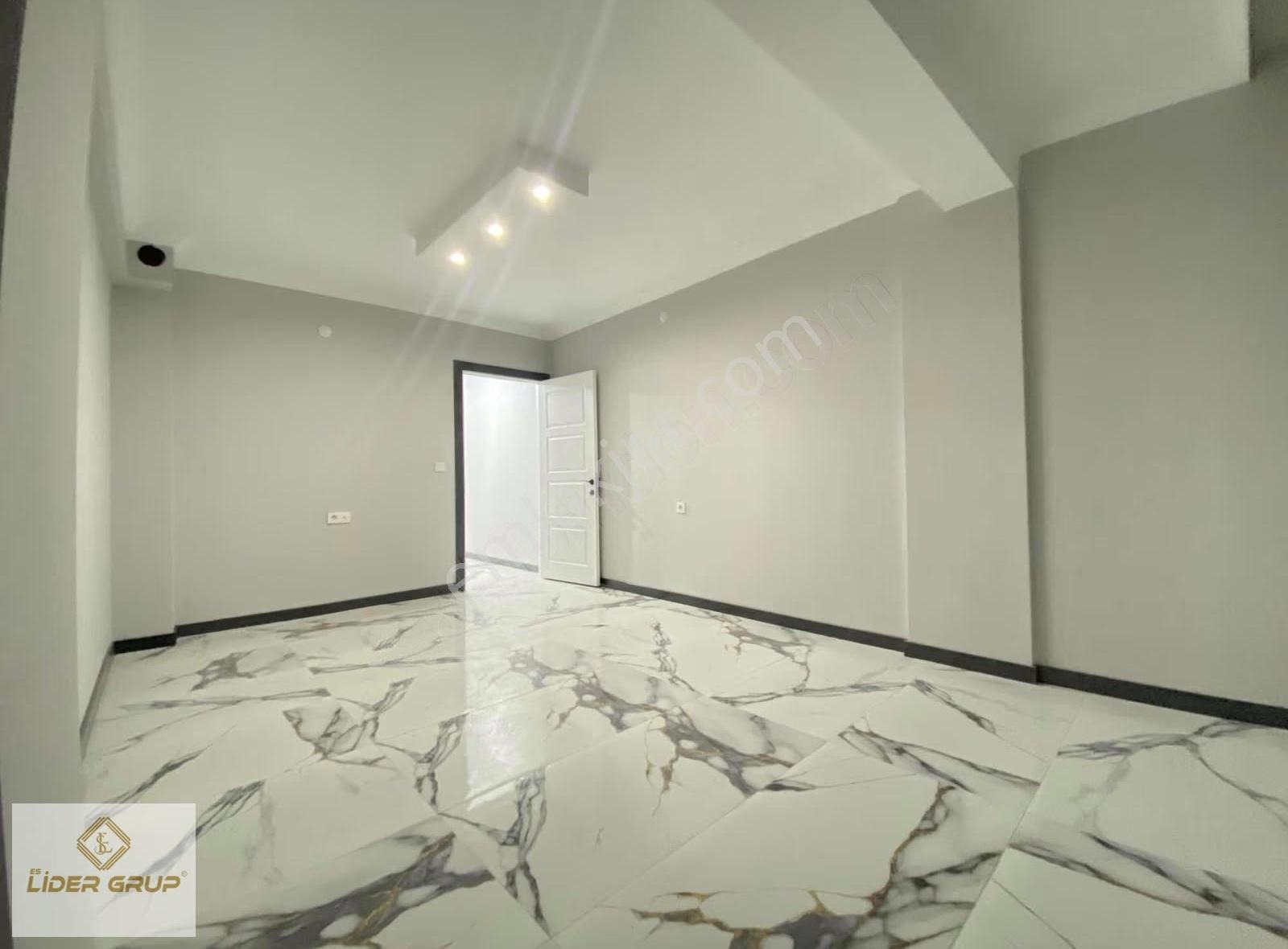 Eslider'den Bölgenin En Büyük 1+1 Apartı Satılık - Görsel 2