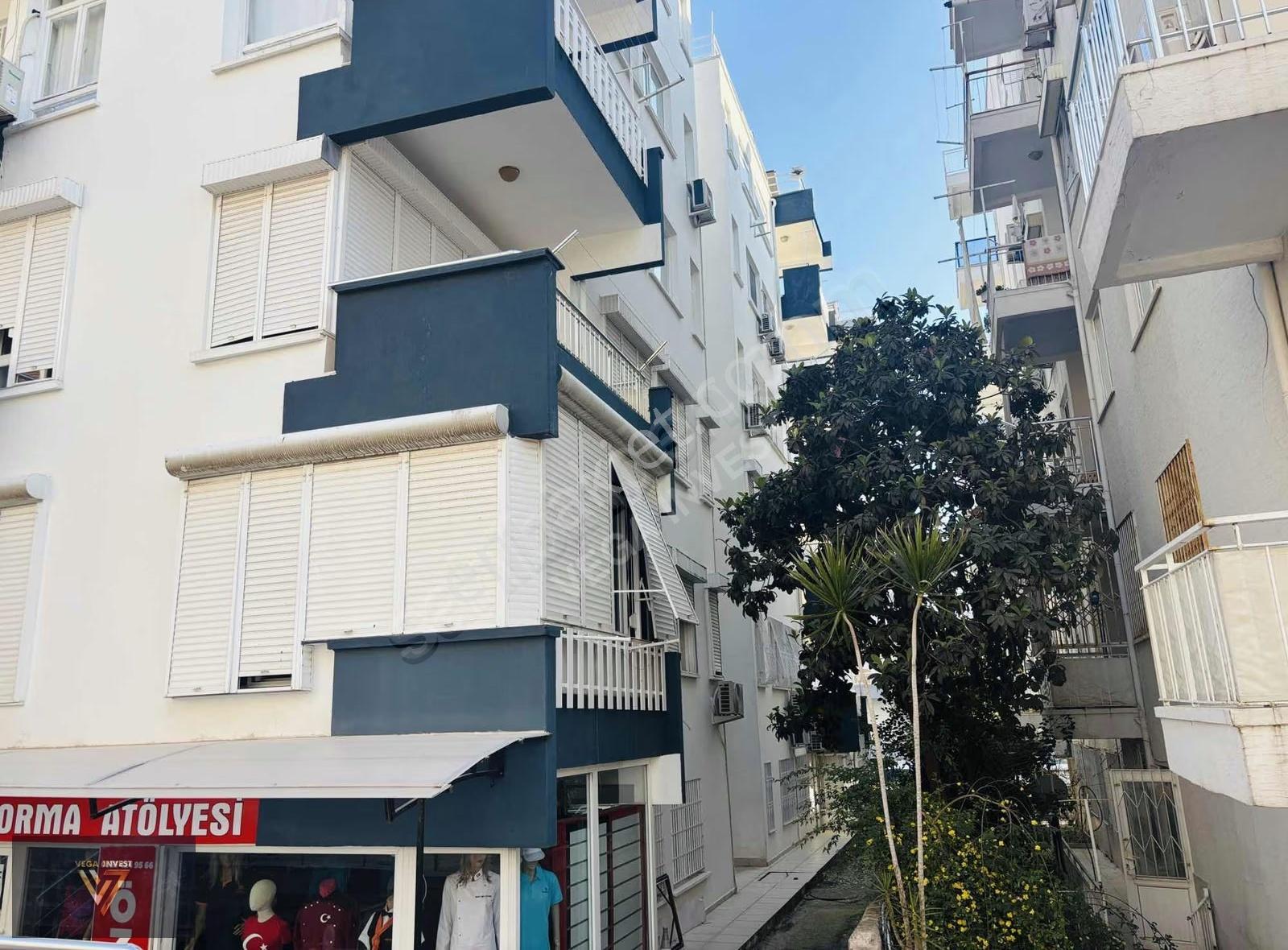 Bahçelievler 3+1 Ara Kat Denize Yakın Asansörlü Satılık Daire - Görsel 13