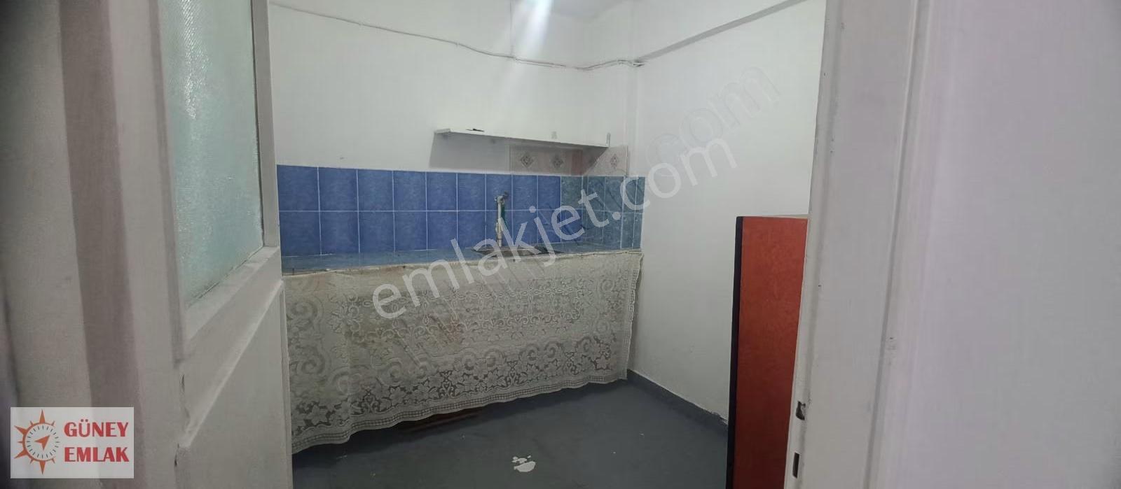 Mehmet Akif Mahallesinde Tavukçu Yolu Yakın Kiralık Depo - Görsel 8
