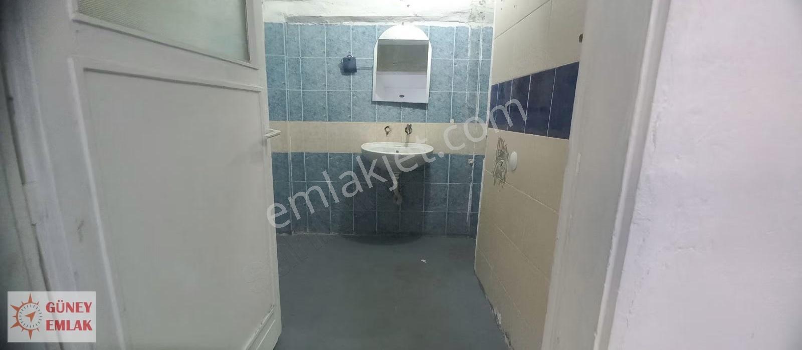 Mehmet Akif Mahallesinde Tavukçu Yolu Yakın Kiralık Depo - Görsel 5