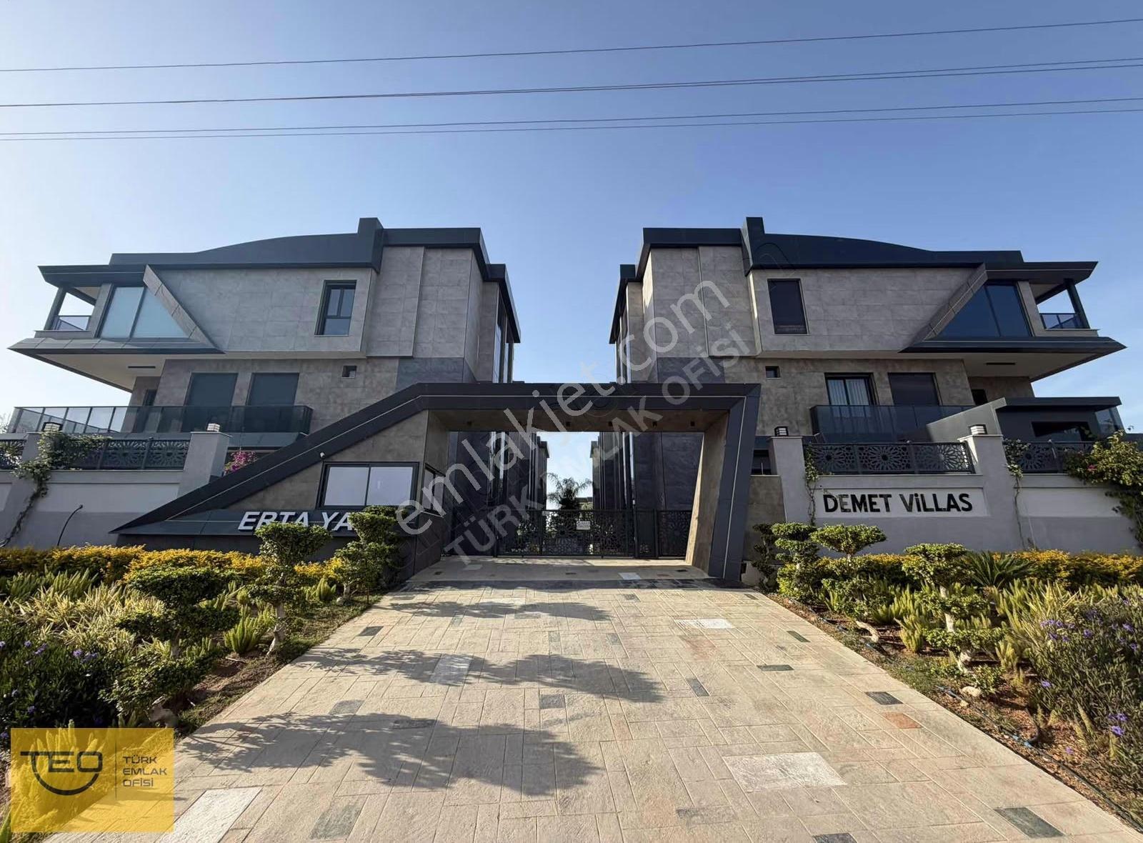 Demet Villalarında Ultra Lüx Eşyalı 5+1 Müstakil Havuzlu Villa - Görsel 16