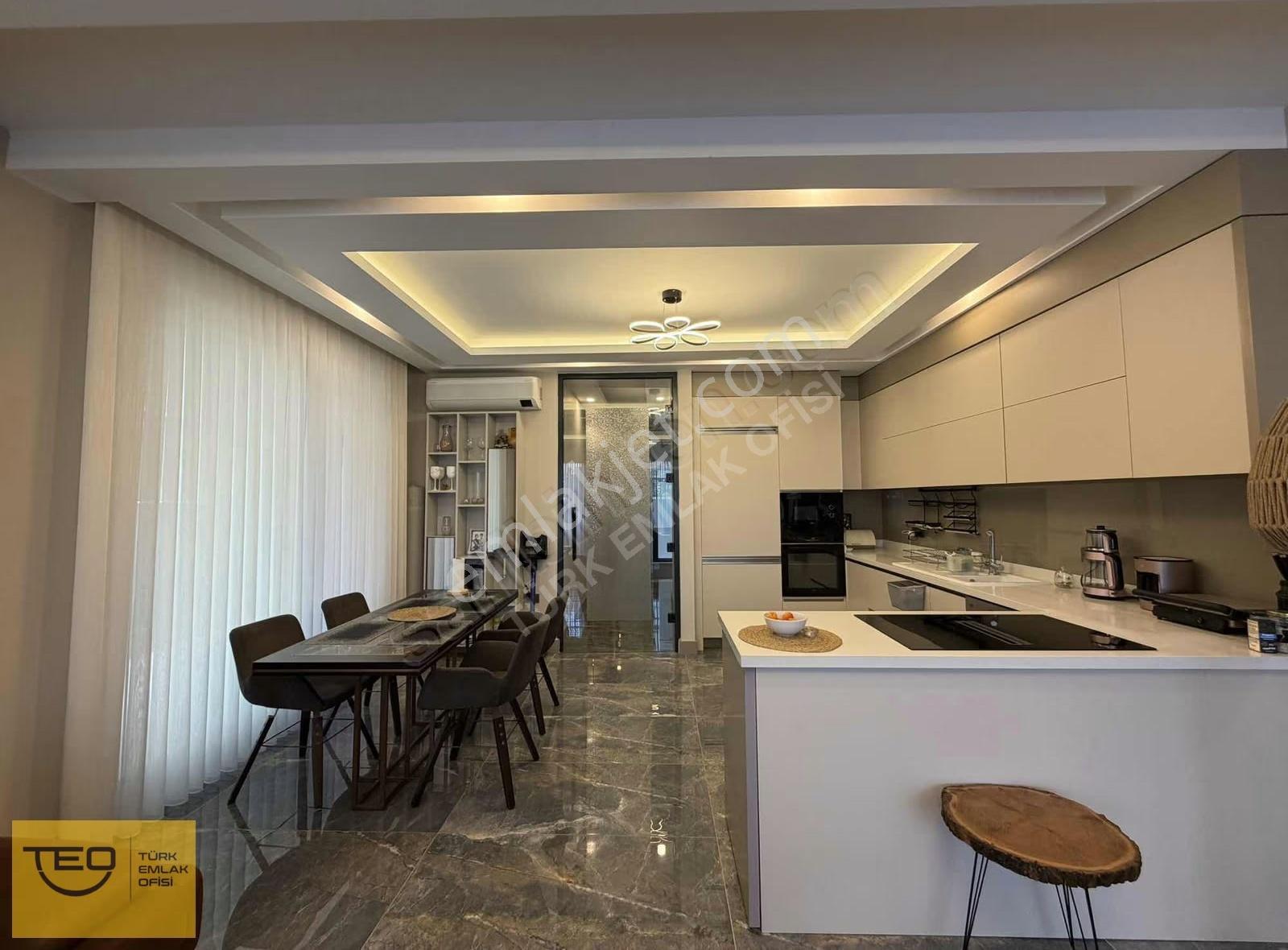 Demet Villalarında Ultra Lüx Eşyalı 5+1 Müstakil Havuzlu Villa - Görsel 33