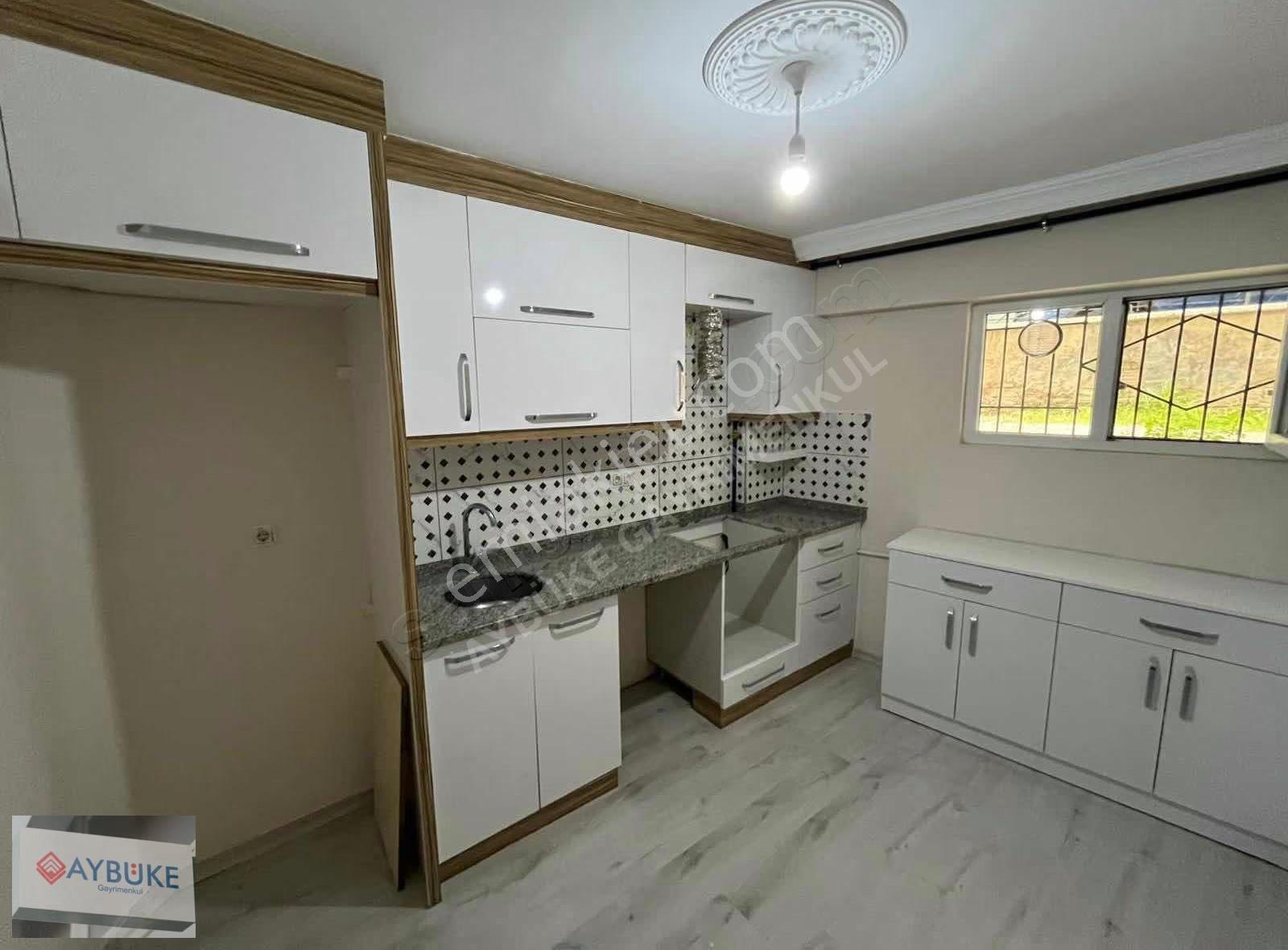 Pelitlibağ'da 105 M2 2+1 İçi Yapılı Daire