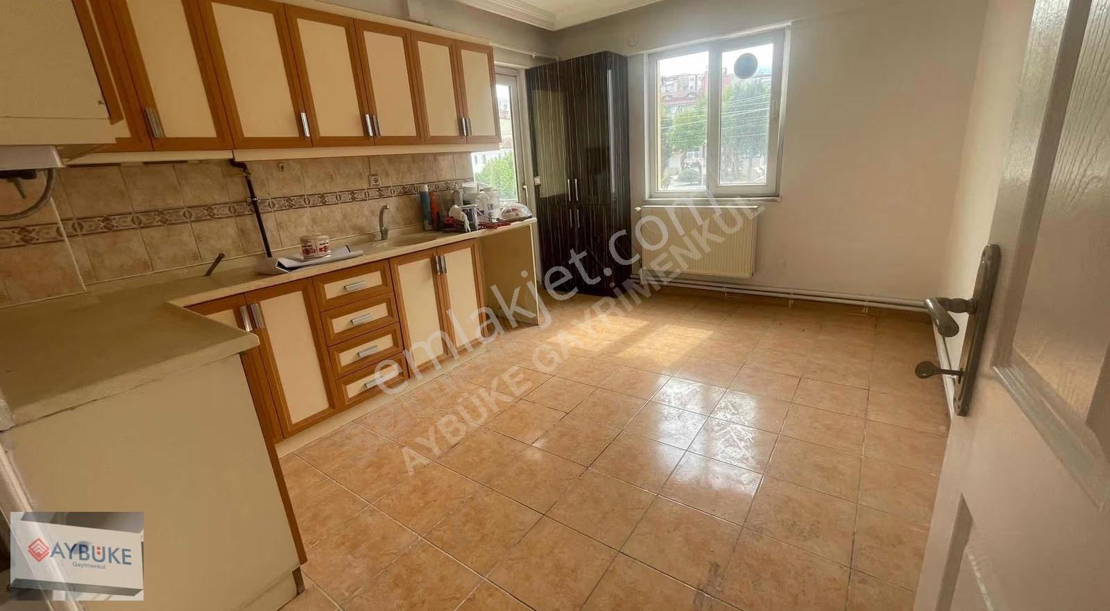 Topraklık'da 110 M2 2+1 Kiralık Daire