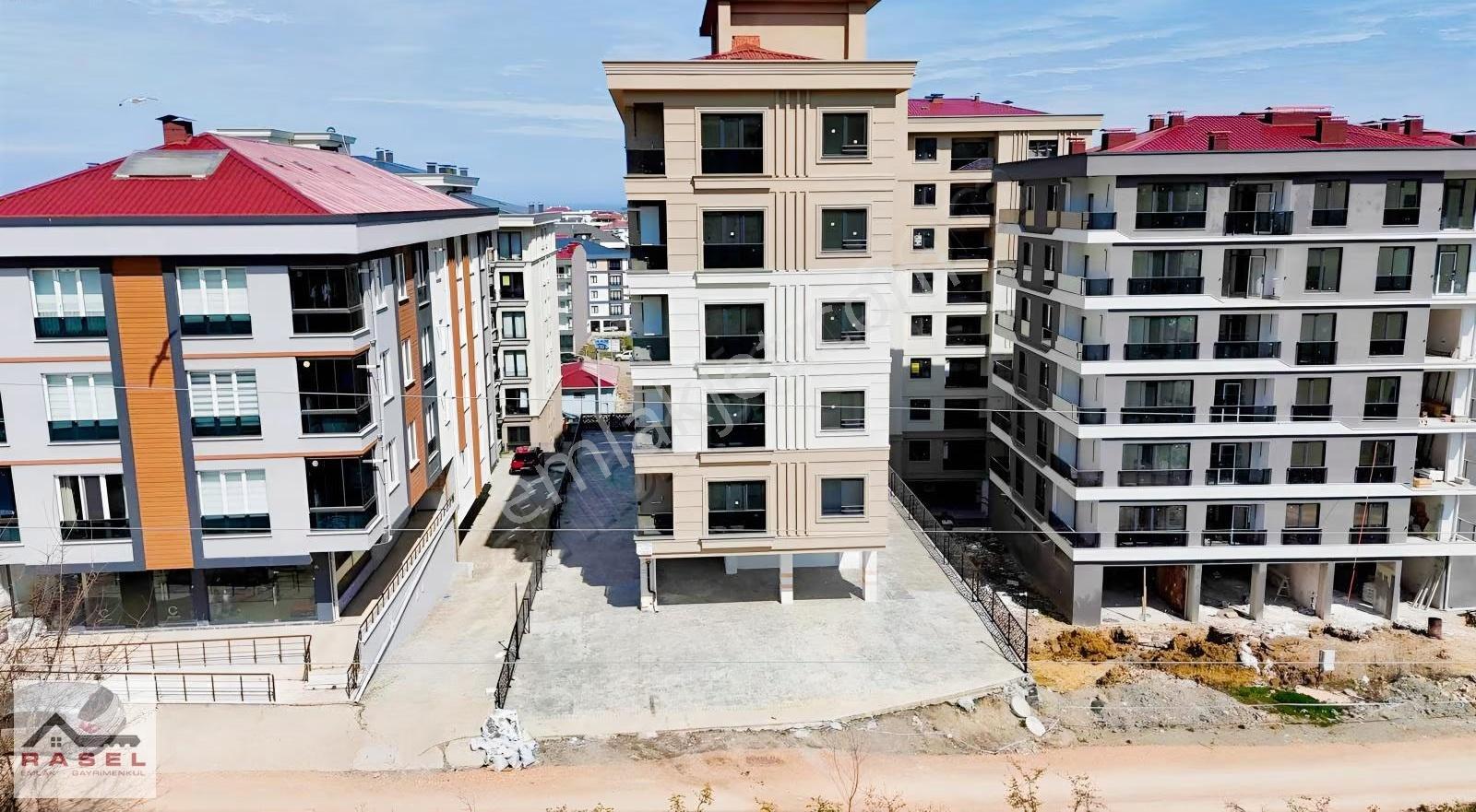 Kredi Sorunsuz, Ön Cephe 1+1 Satılık Daire. - Görsel 35