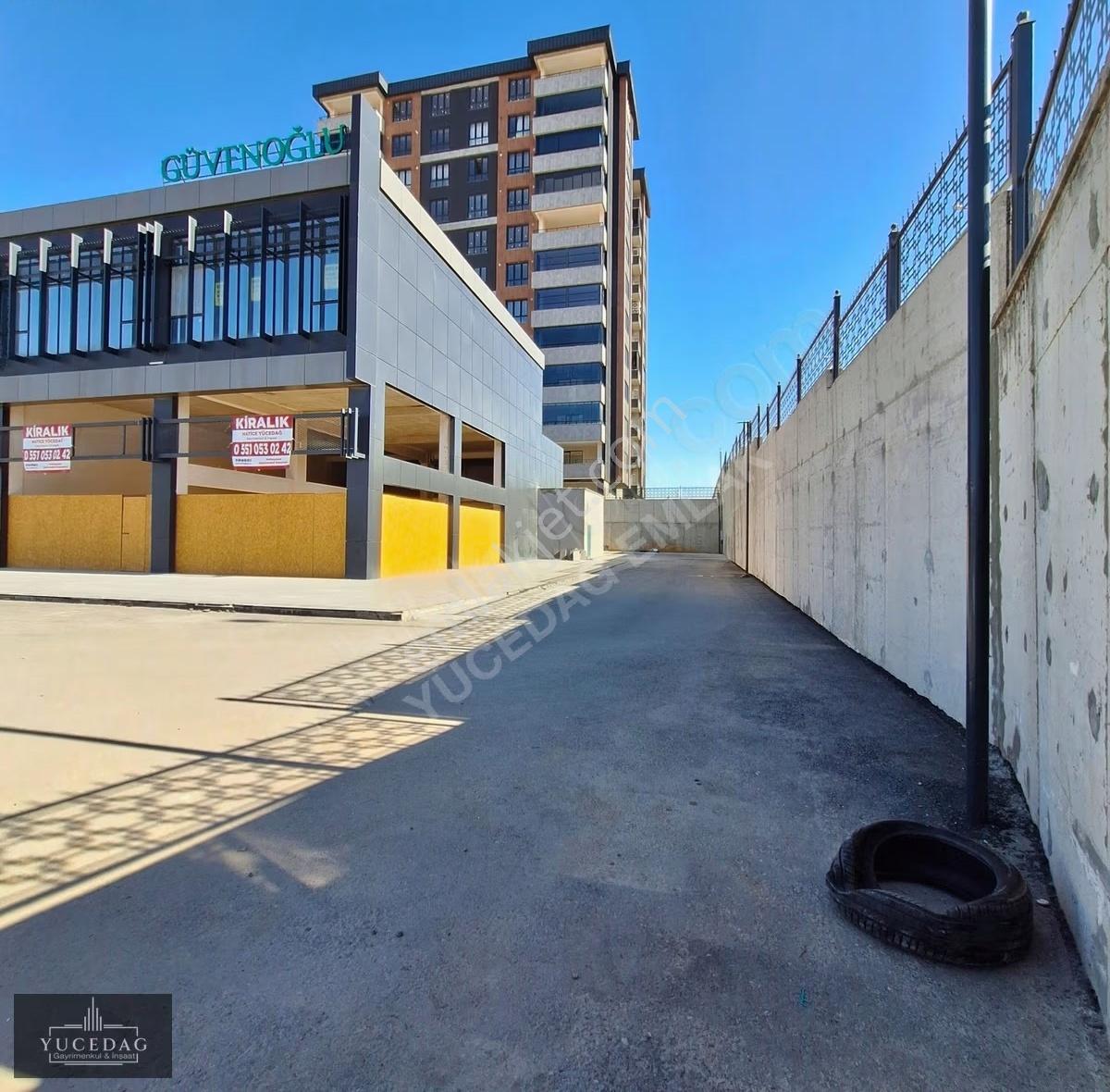 Banettin Suit Cadde'de Ticari İşletme Ruhsatlı Kiralık Dükkan - Görsel 34