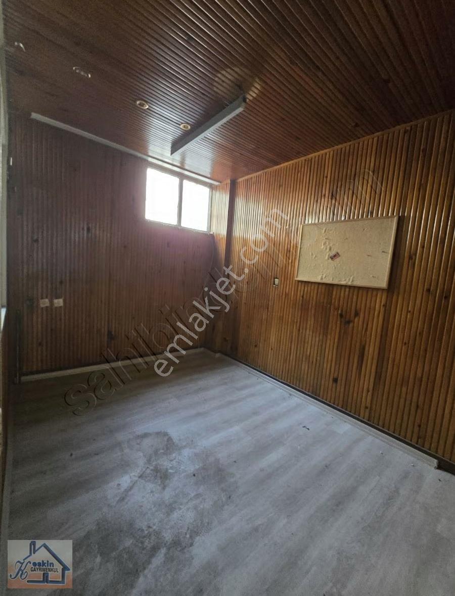 Kiralık Geniş Kullanımlı Dükkan / İşyeri - Görsel 10