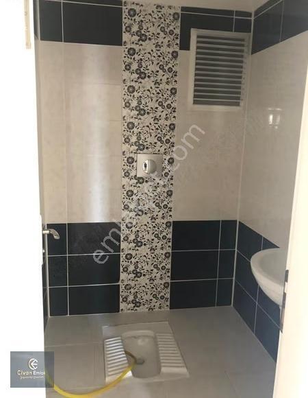 Derebahçe'de Global Evlerinde Kiralık 3+1 Daire - Görsel 6
