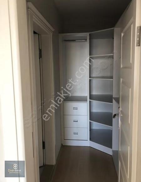 Derebahçe'de Global Evlerinde Kiralık 3+1 Daire - Görsel 2