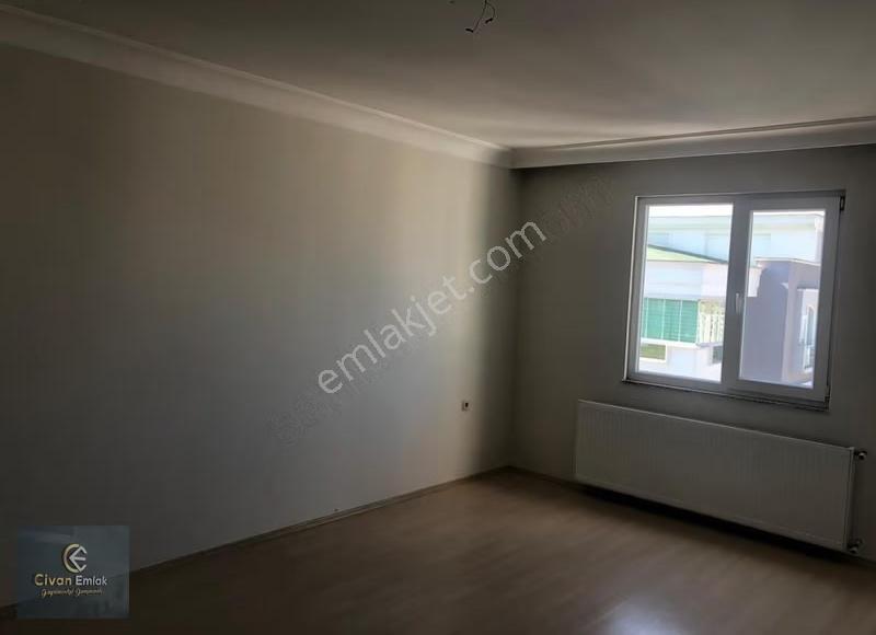 Derebahçe'de Global Evlerinde Kiralık 3+1 Daire - Görsel 9