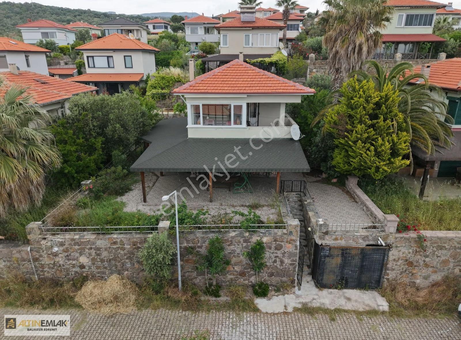 Assosda Denize Sıfır Satılık Villa 3+1 | Özel Koy & Plajlı Site - Görsel 3