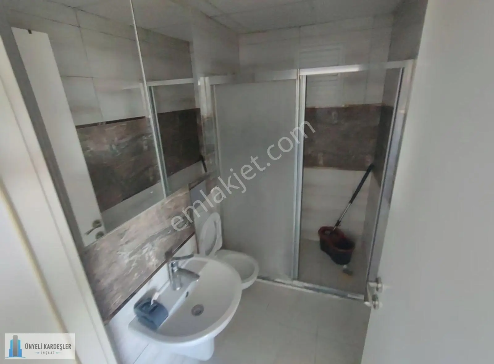 Zeytinköyde Cerrahi Hastanesi Yani Satılık 2+1 Apart - Görsel 4