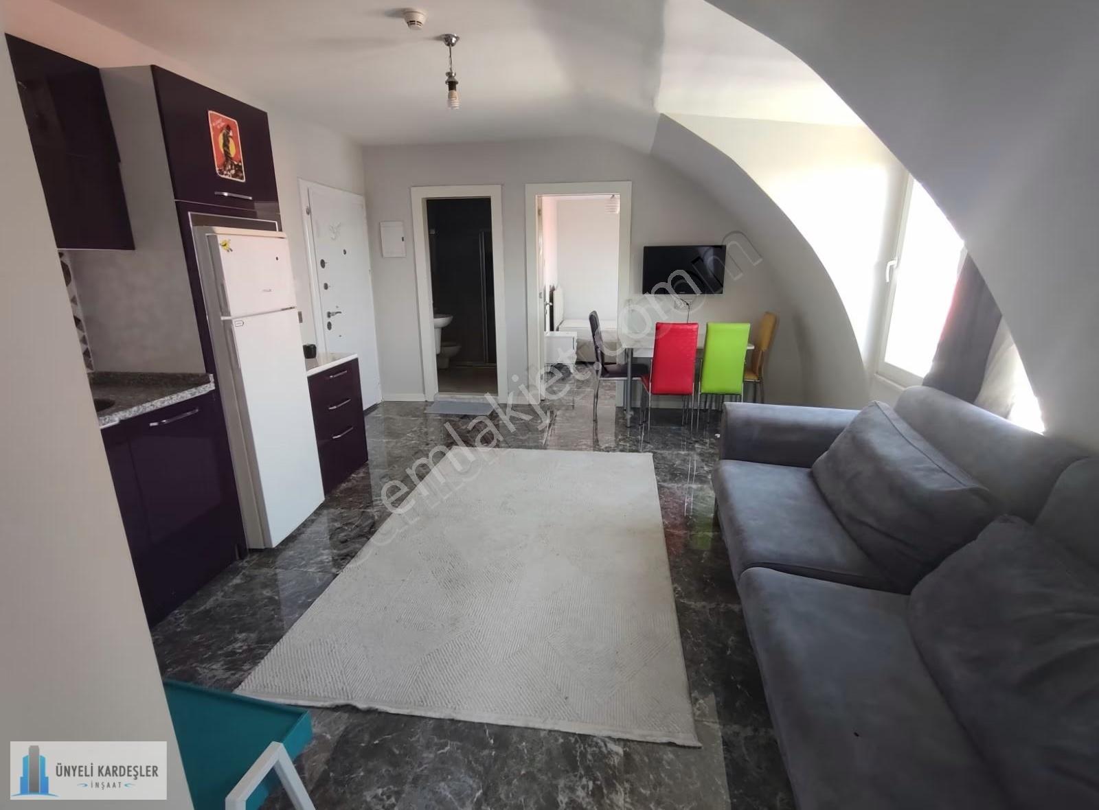 Zeytinköyde Cerrahi Hastanesi Yani Satılık 2+1 Apart