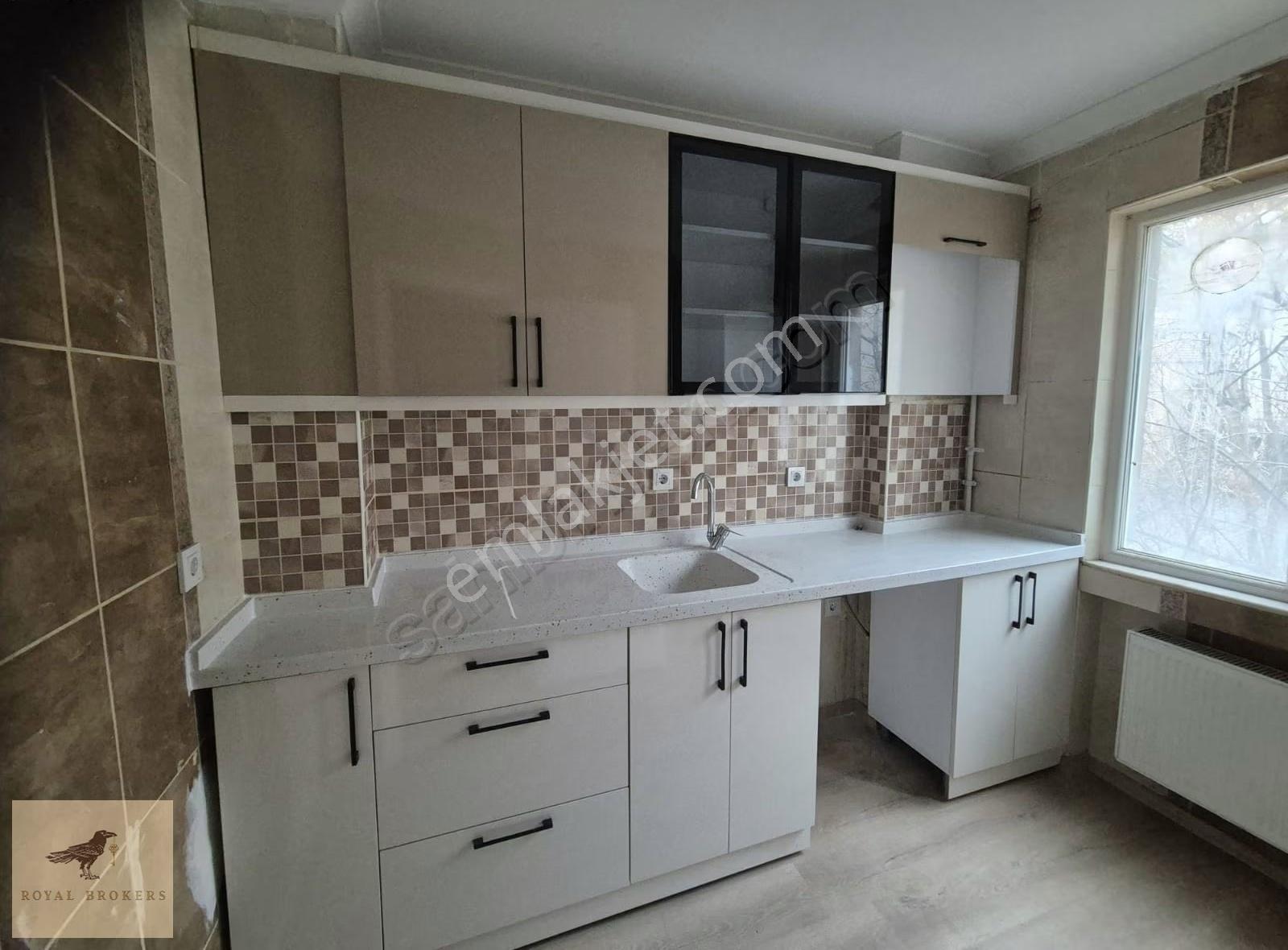 Kiralık, Ulus Şan Sokakta,konuta,ve Ofise Uygun 2+1, 3.kat - Görsel 16