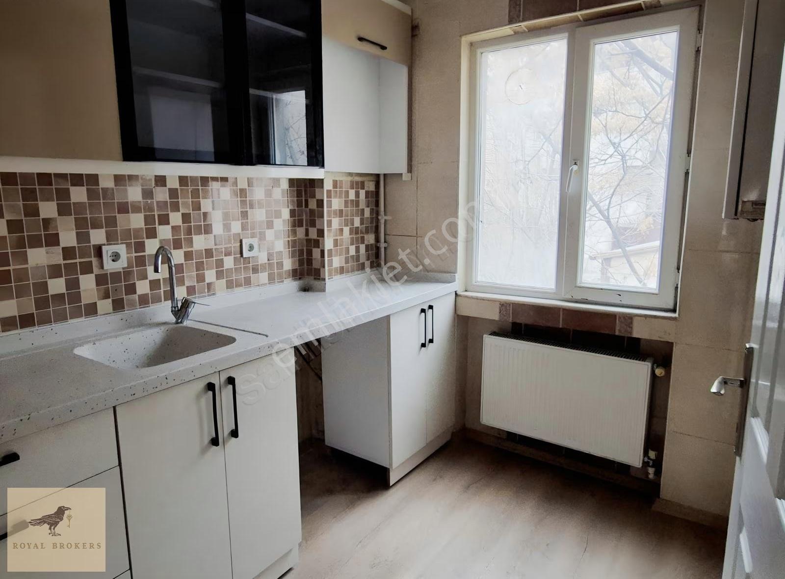 Kiralık, Ulus Şan Sokakta,konuta,ve Ofise Uygun 2+1, 3.kat - Görsel 9