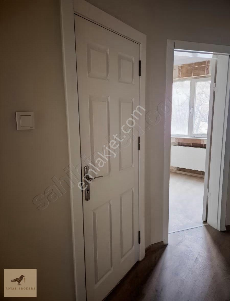 Kiralık, Ulus Şan Sokakta,konuta,ve Ofise Uygun 2+1, 3.kat - Görsel 8