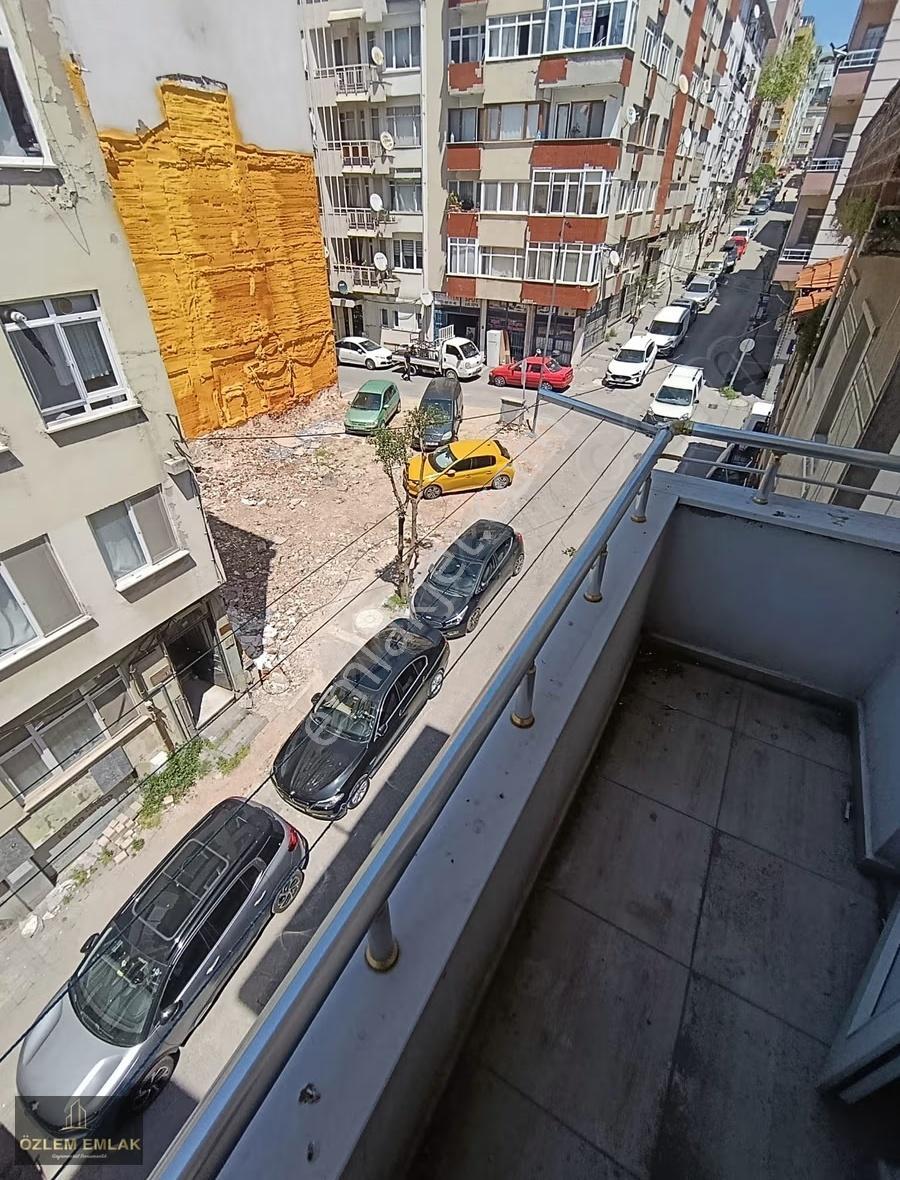 Özlem Den Günaydın Mahallesi Tadilata Uygun 2+1 Arakat Daire - Görsel 6