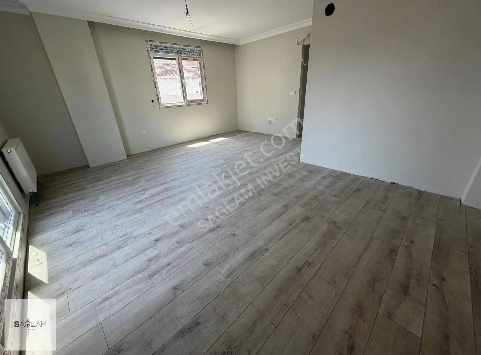 Sağlam'dan Feneryolunda 3+1 Satılık Önü Açık Ferah Satılık Daire