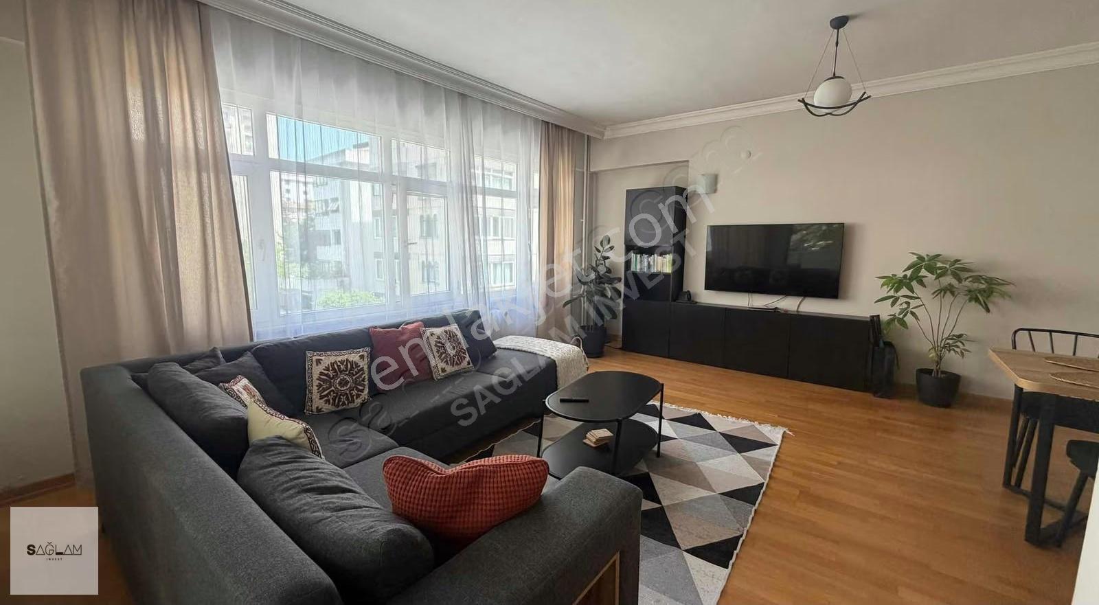 Sağlam'dan Feneryolunda 3 Balkonlu Önü Açık Ferah Kiralık Daire - Görsel 3