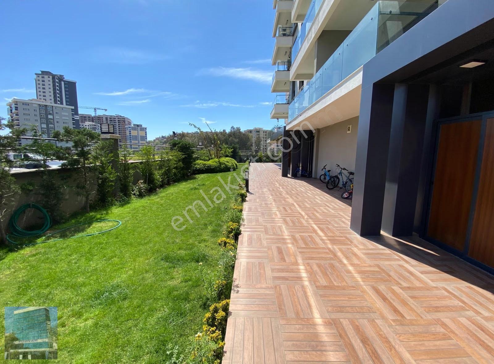 Karşıyaka Green Sitesinde 3+1 E. Banyolu 3 Cepheli Satılık Daire - Görsel 3