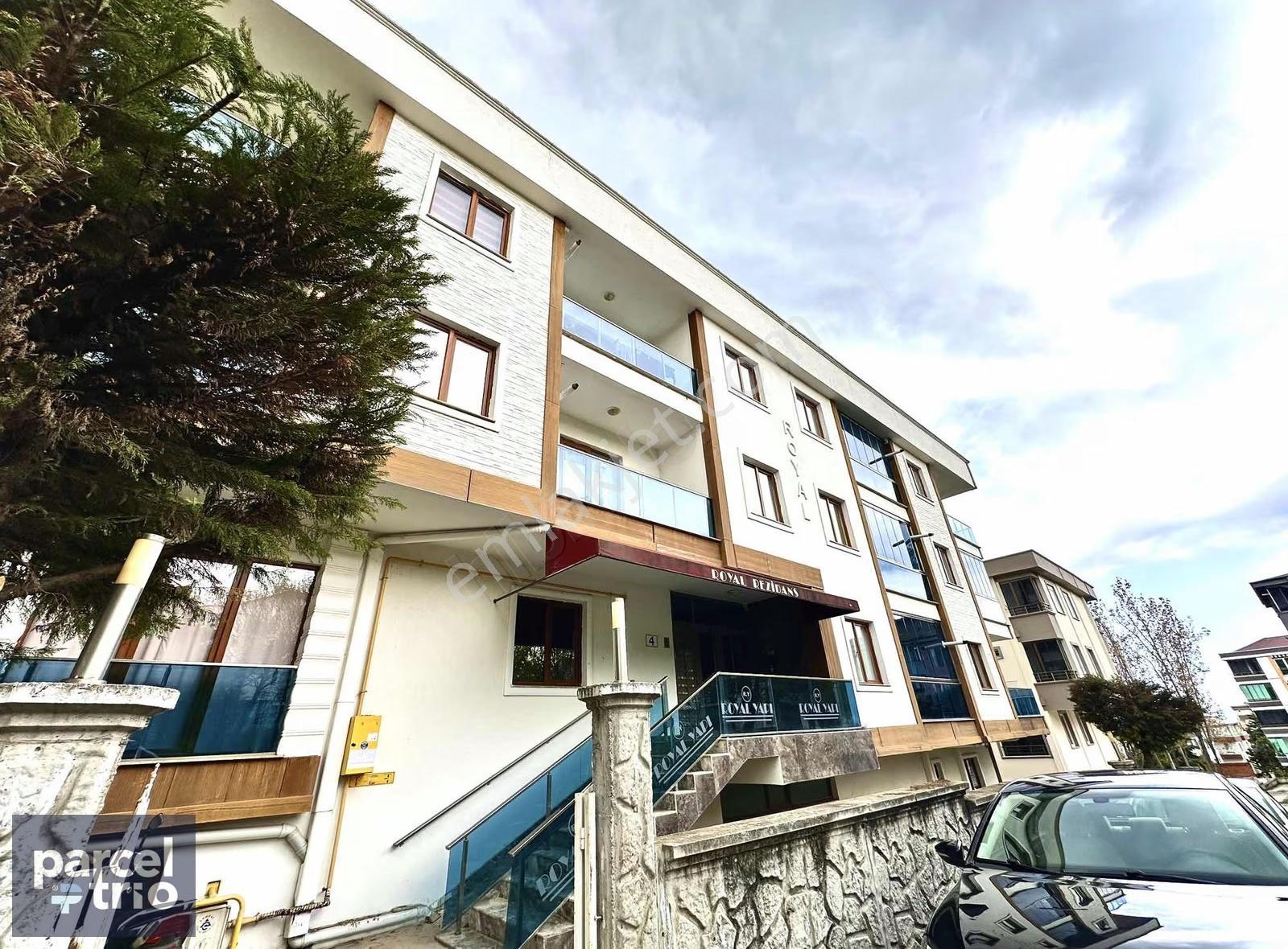 Denizevleri Tramvaya Yürüme Mesafesinde Eşyalı Kiralık 1+1 Daire