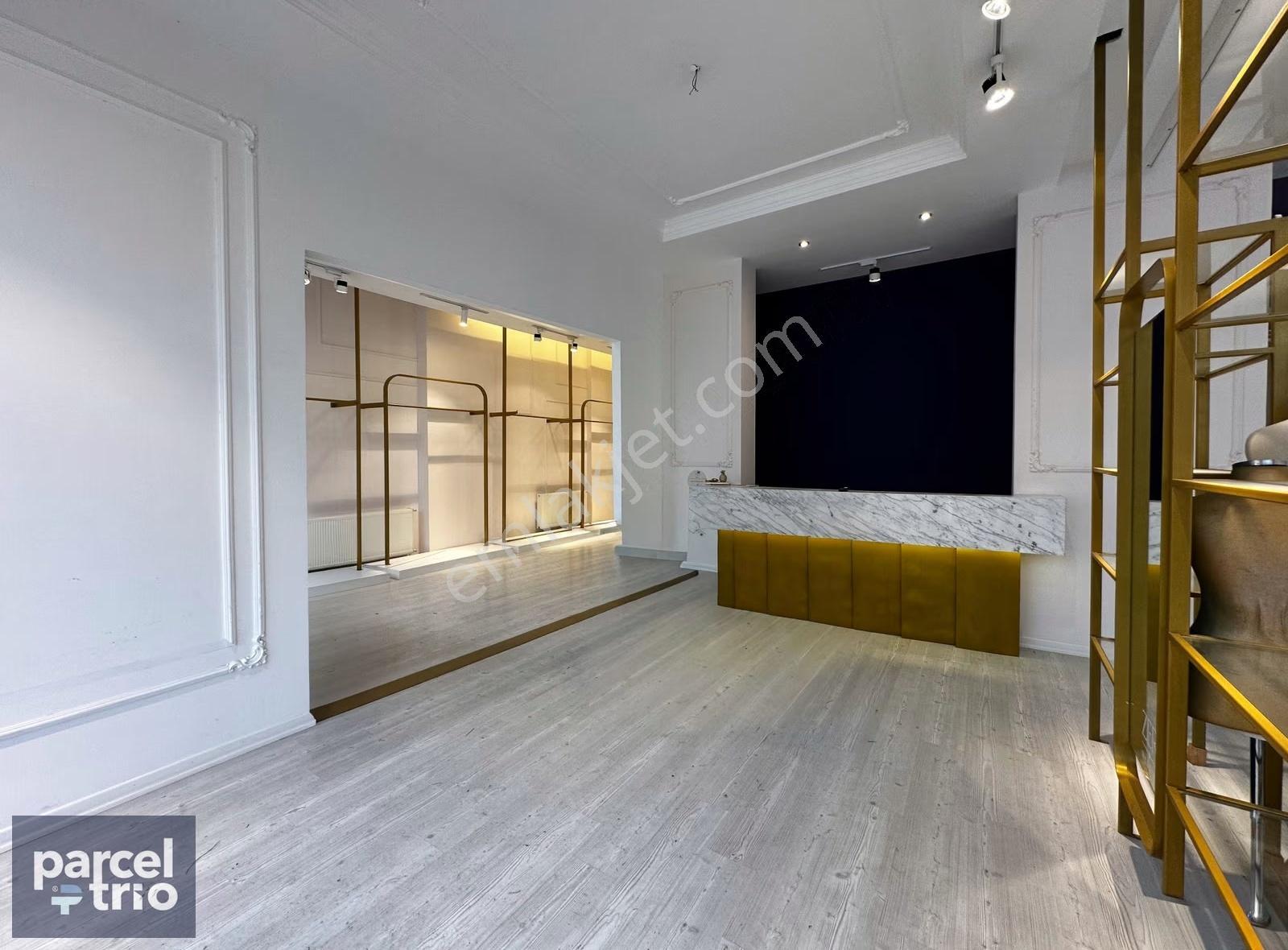 Atakum Atatürk Bulvarı'nda Caddeye Cephe 200 M2 Kiralık Dükkan - Görsel 25