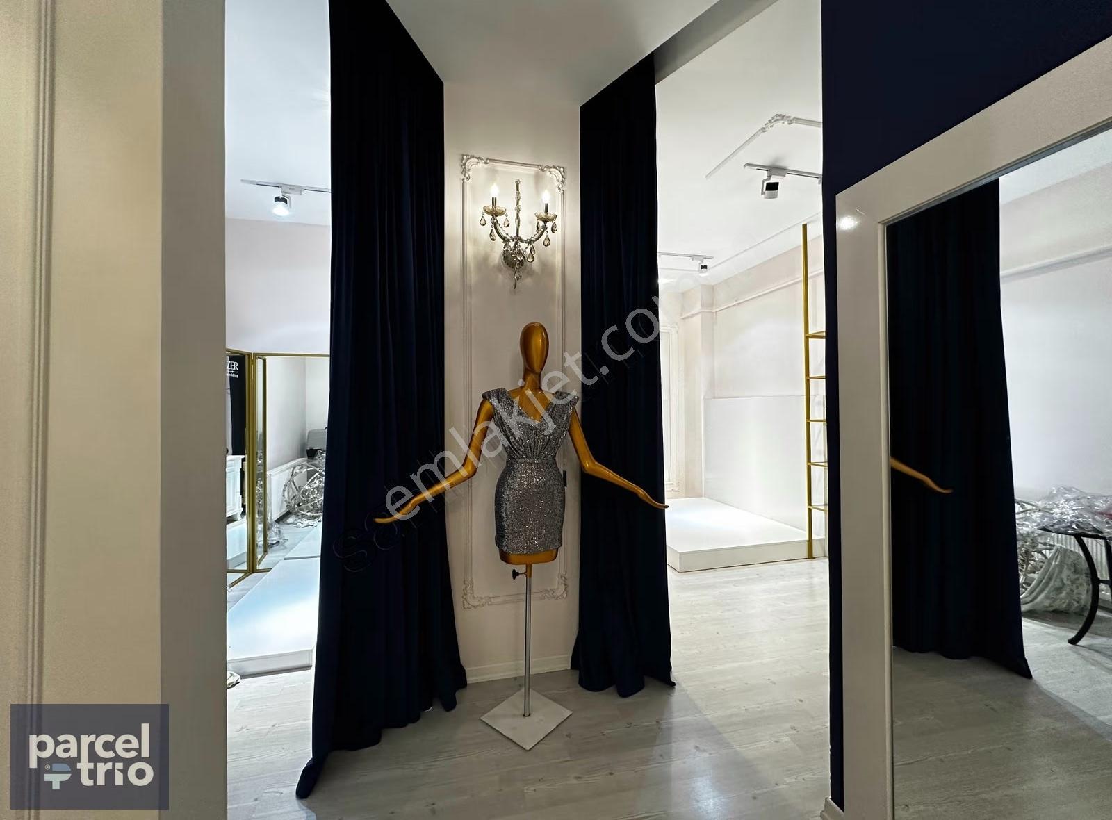 Atakum Atatürk Bulvarı'nda Caddeye Cephe 200 M2 Kiralık Dükkan - Görsel 30