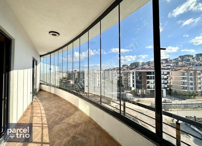 Atakum Körfez'de Site İçinde Ebeveyn Banyolu 2+1 Kiralık Daire - Görsel 12