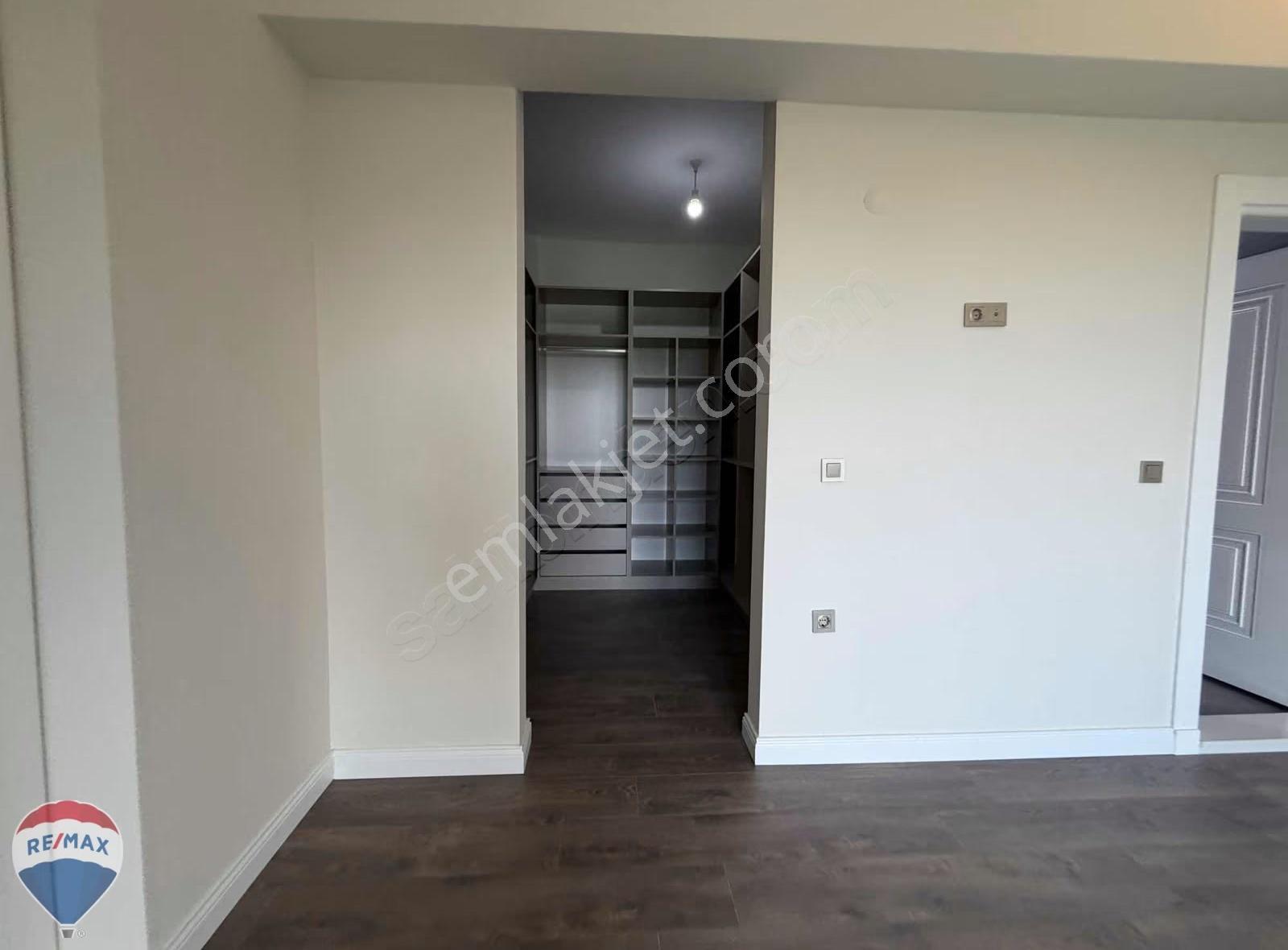 Remax Mavi'den Yazlık'ta Satılık 5+1 Satılık Villa - Görsel 27