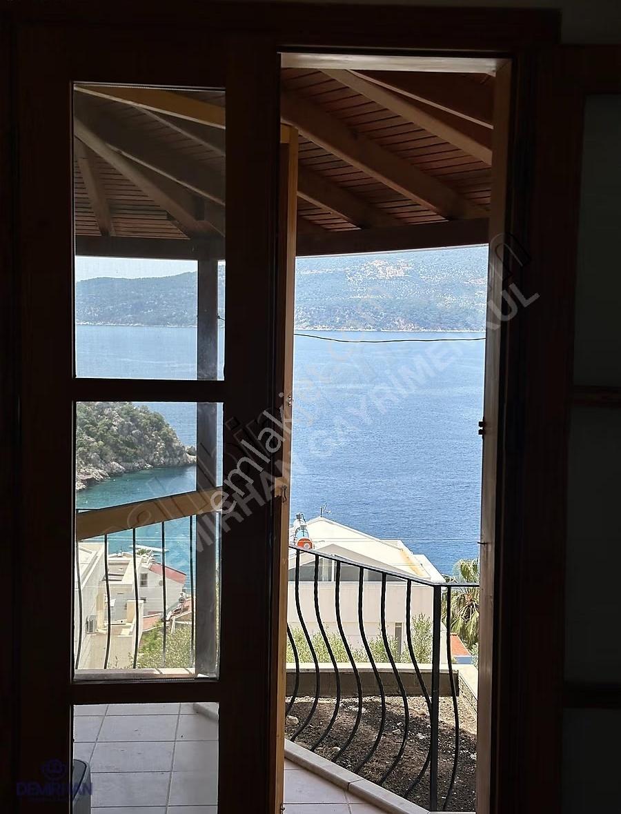 Kalkan Kışla Mevkiinde Manzaralı Daire - Görsel 10