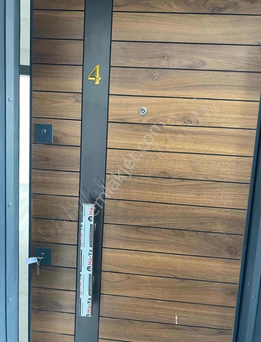 Dostlardan Kiralık 1+1