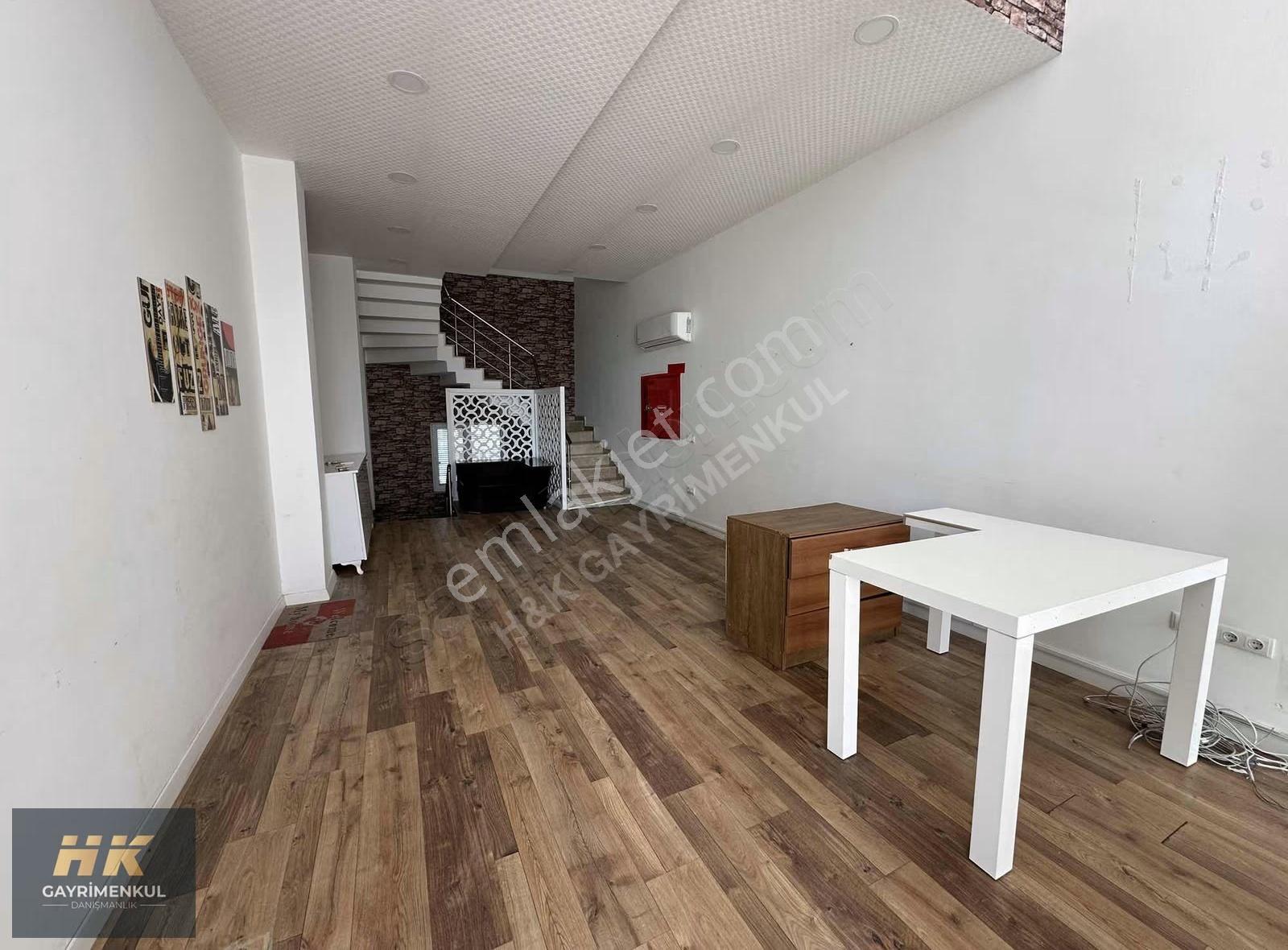 Uluç Mahallesinde Mega Sitesi'nde 155m² Kiralık Dükkan - Görsel 22
