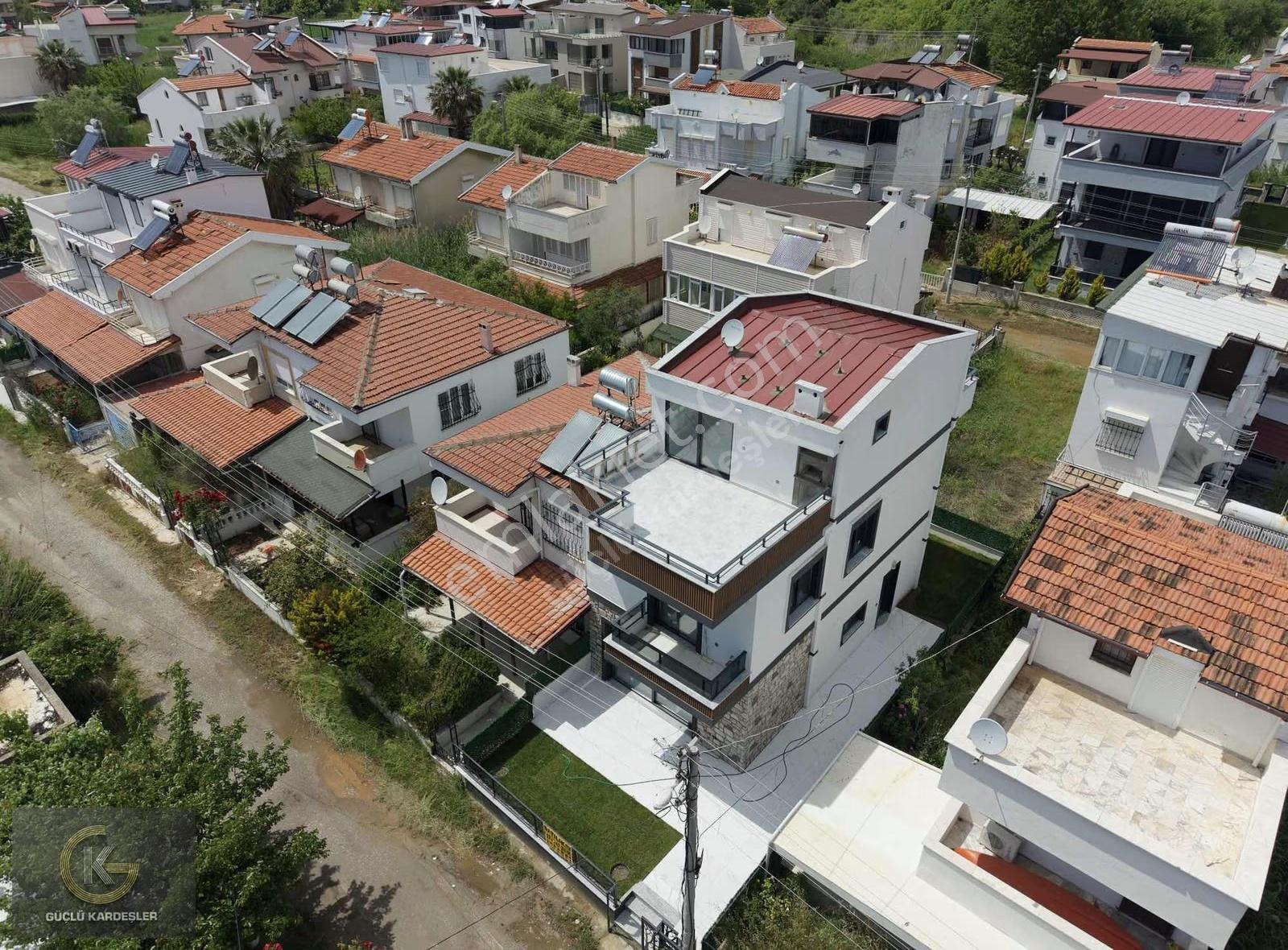 Güçlü Kardeşler Denize 20 Adım 4+1 Bahçeli Lüks Villa - Görsel 34