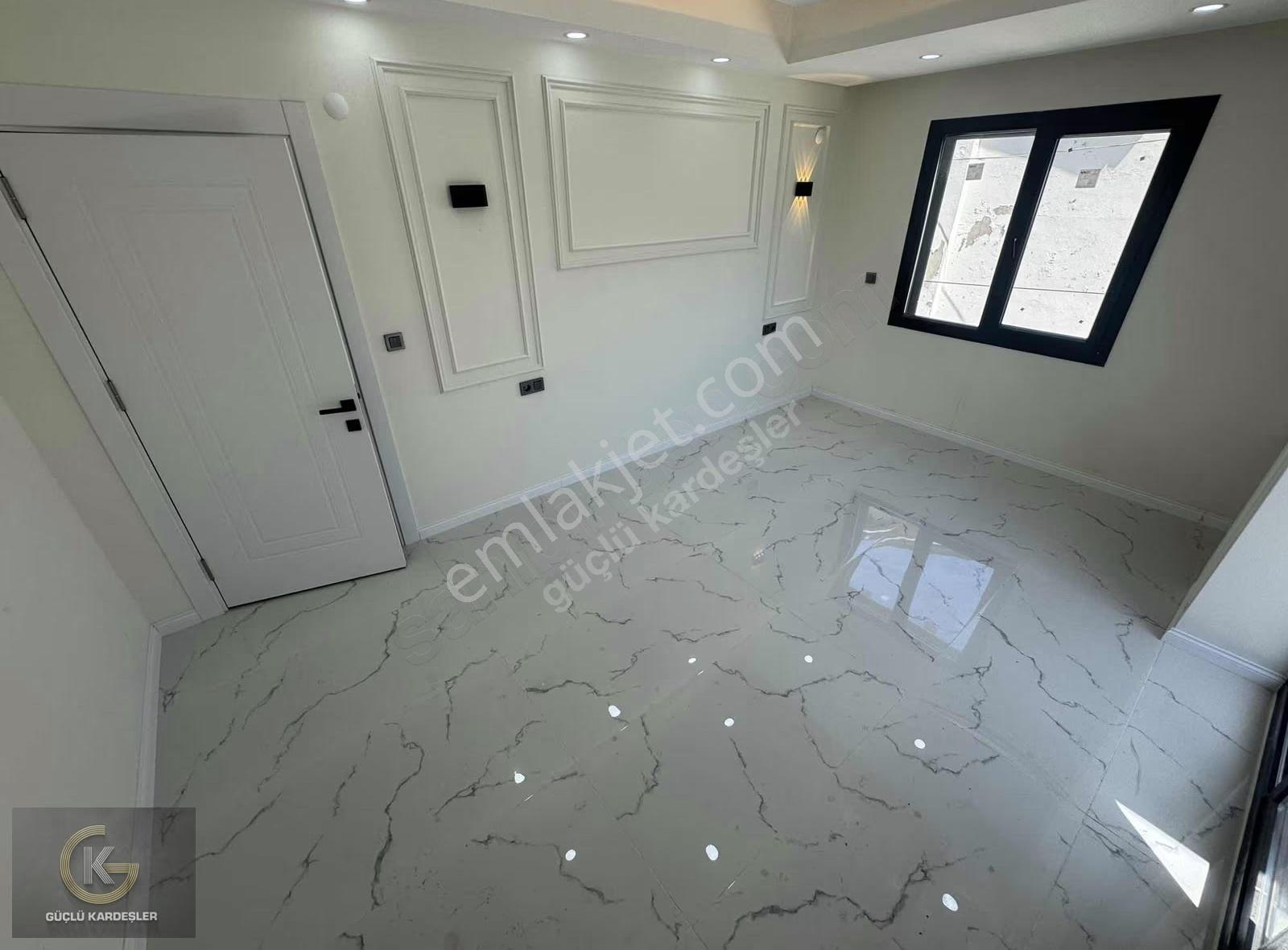 Güçlü Kardeşler Denize 20 Adım 4+1 Bahçeli Lüks Villa - Görsel 22
